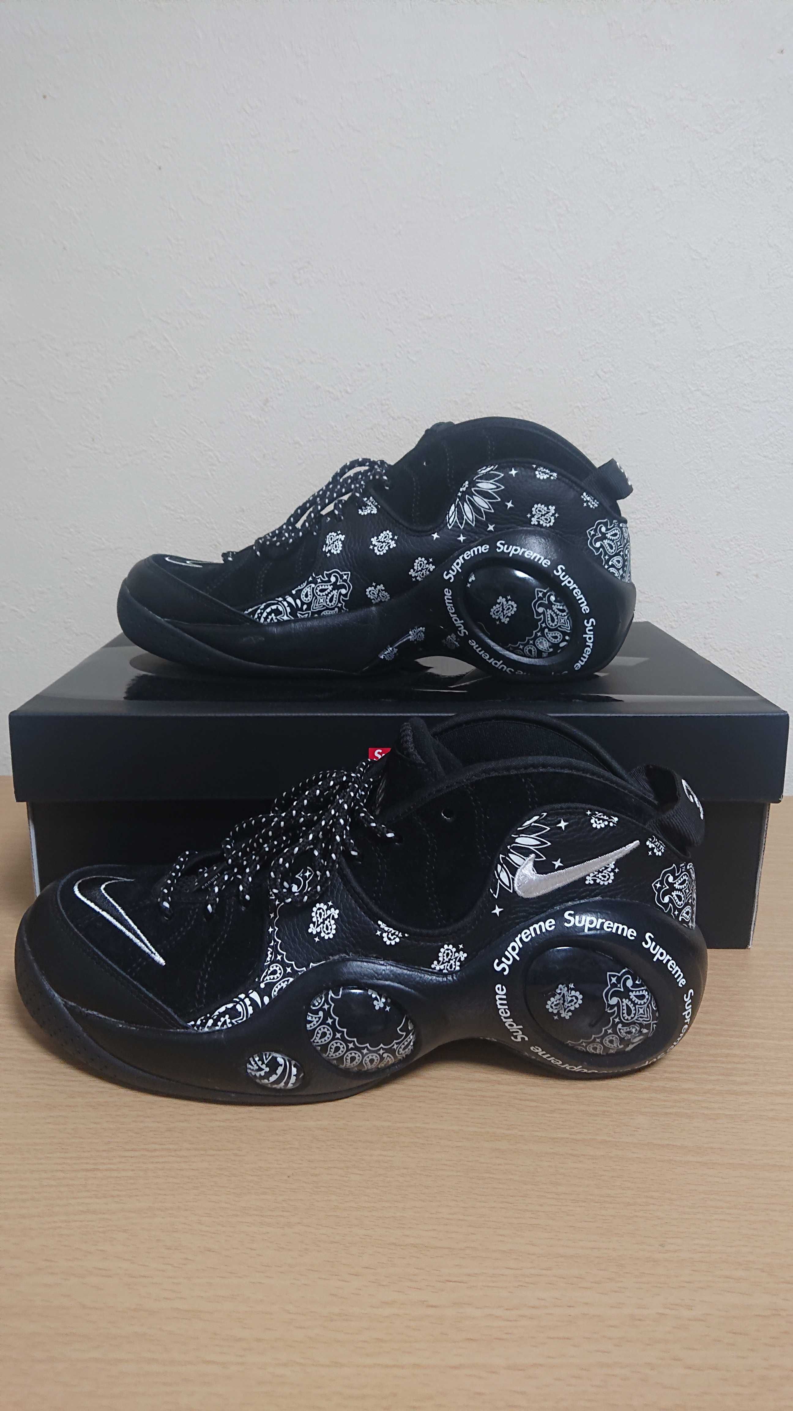 Supreme × Nike Air Zoom Flight 95 SP "Black/White"