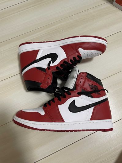 Nike Air Jordan 1 Retro High "Chicago" (2015)