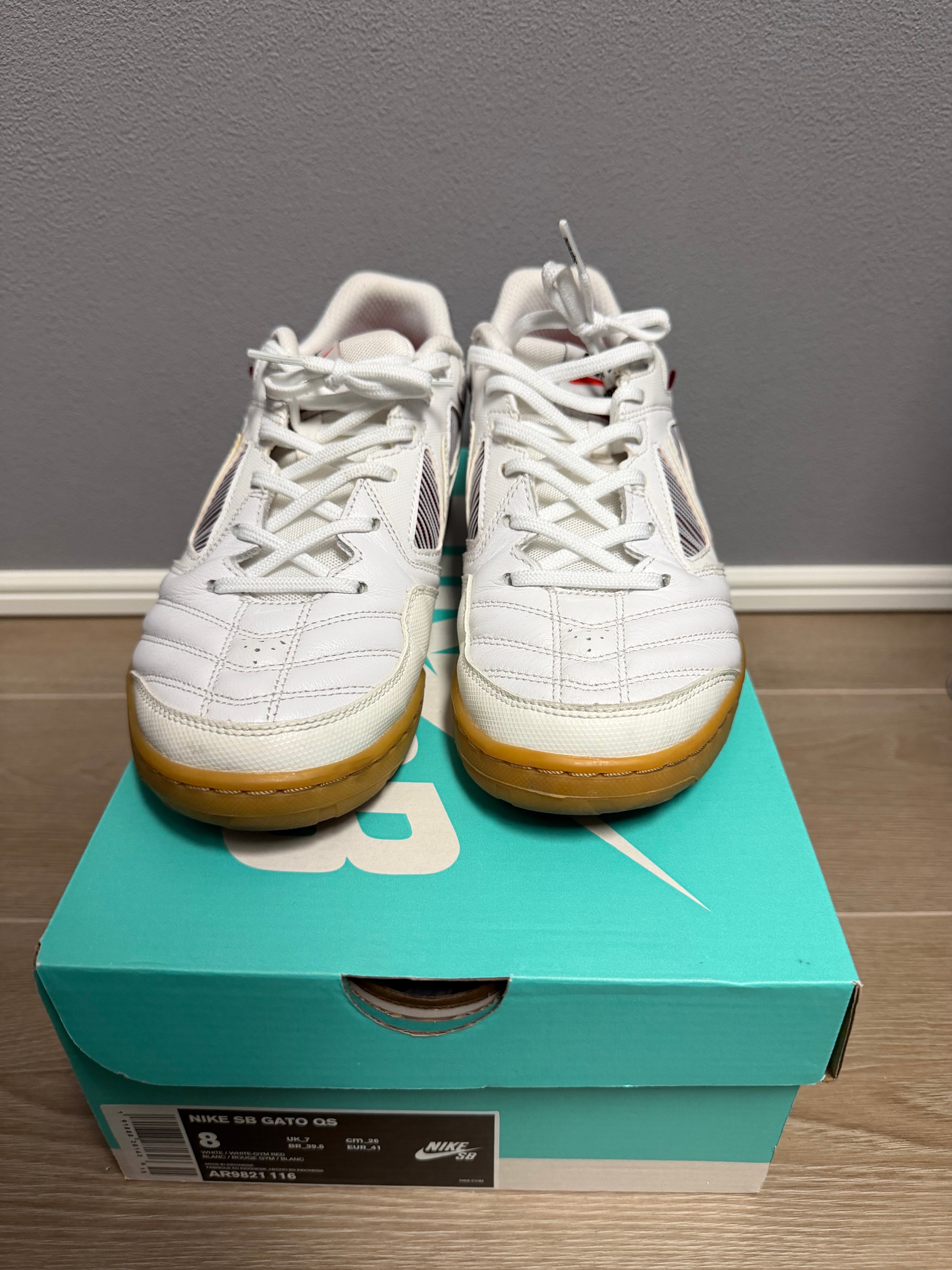 Supreme × Nike SB Luner Gato "White"