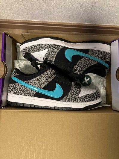 Nike SB Dunk Low "Elephant/Safari"