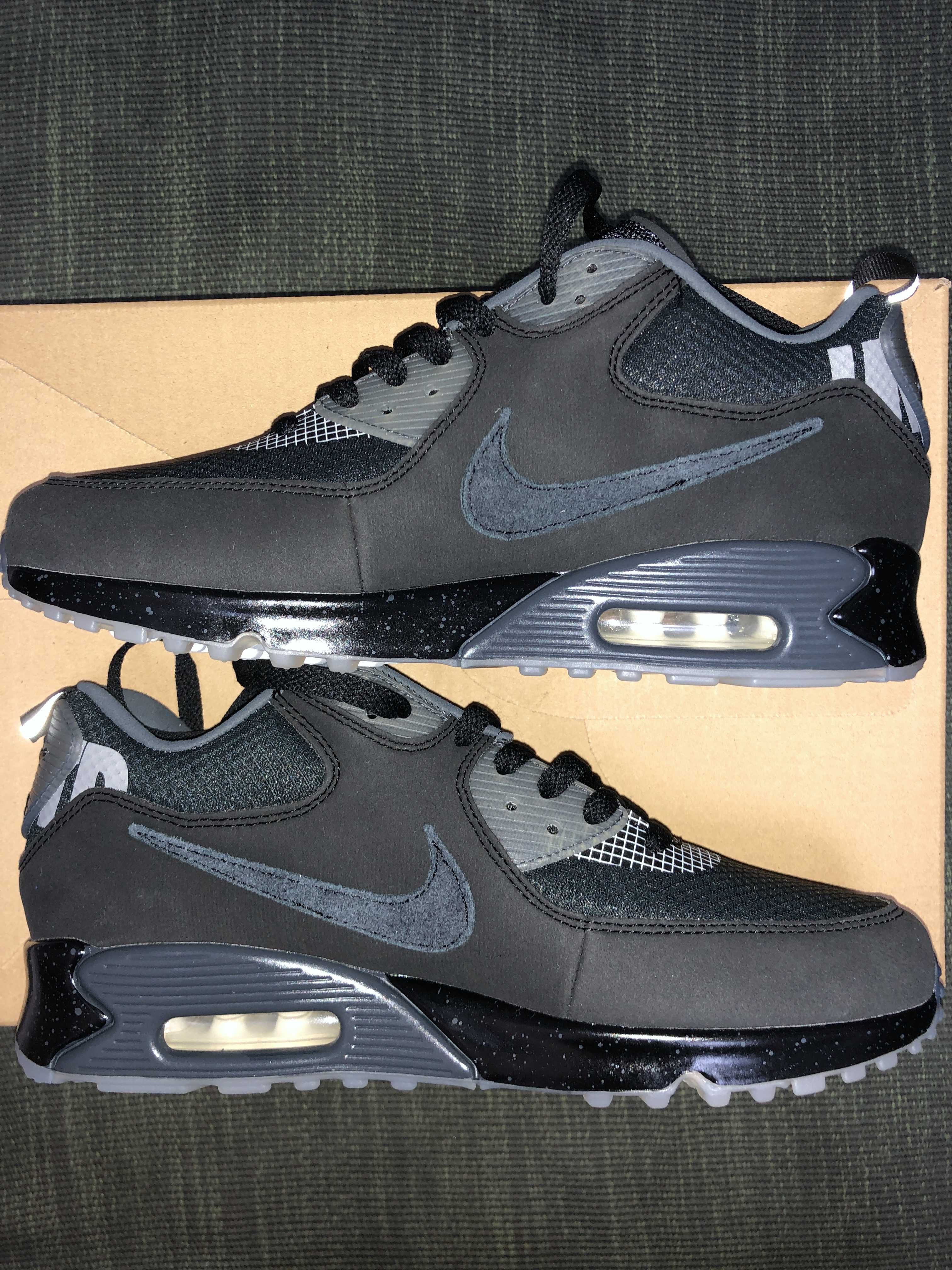 UNDEFEATED × Nike Air Max 90 "Black/Rush Pink"