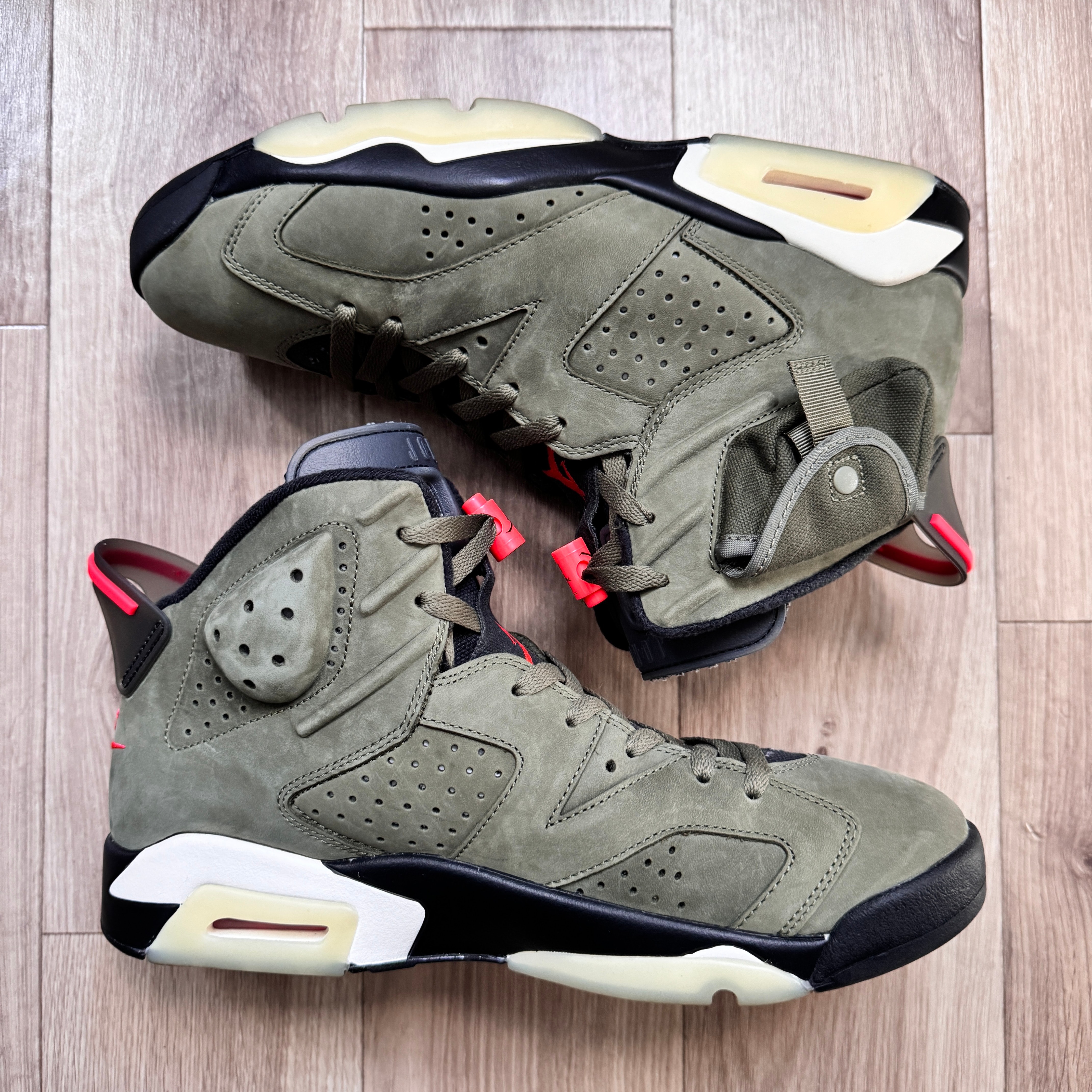 Travis Scott × Nike Air Jordan 6 Retro "Medium Olive"