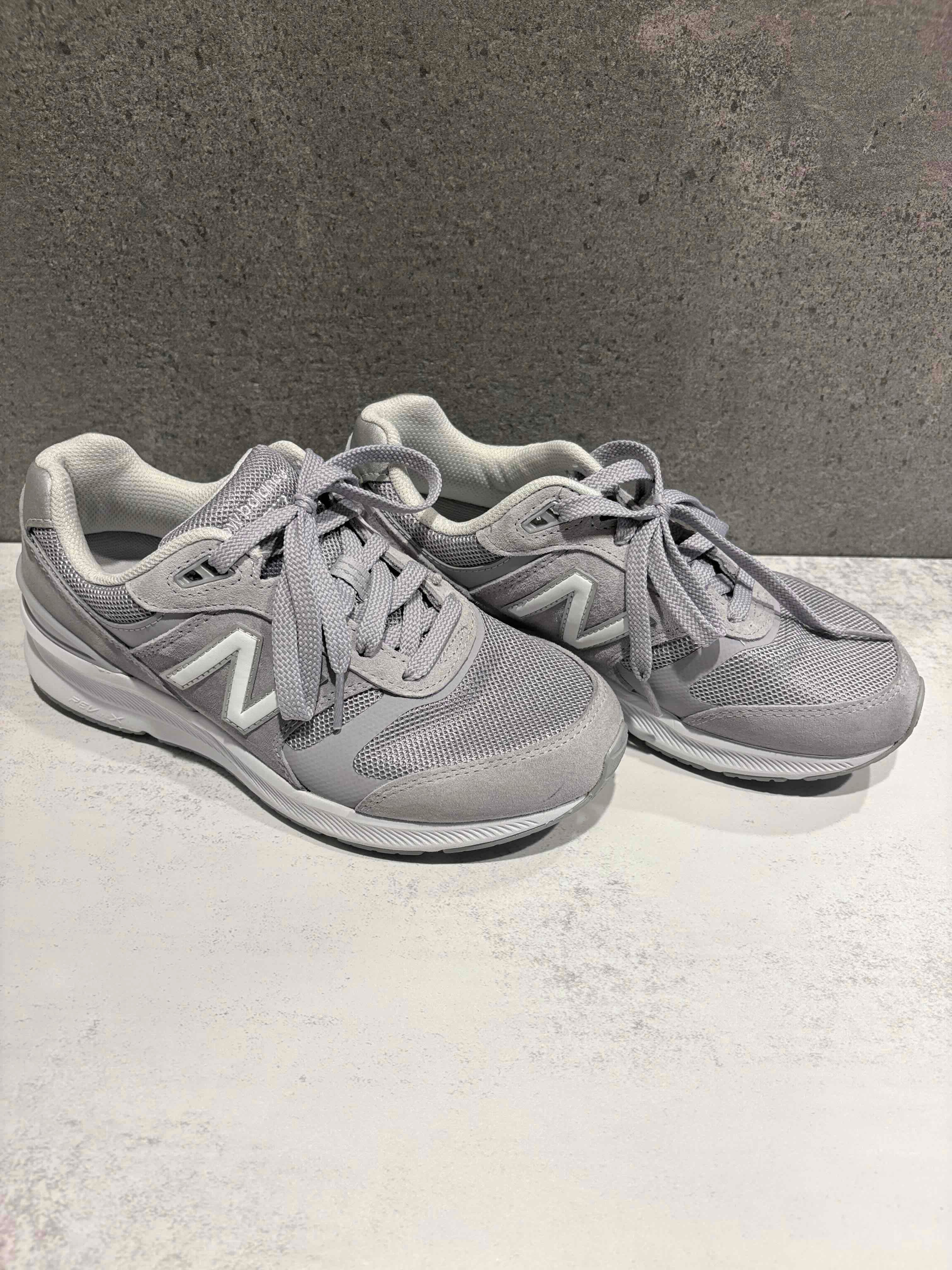 New Balance Women's 880 "Purple"