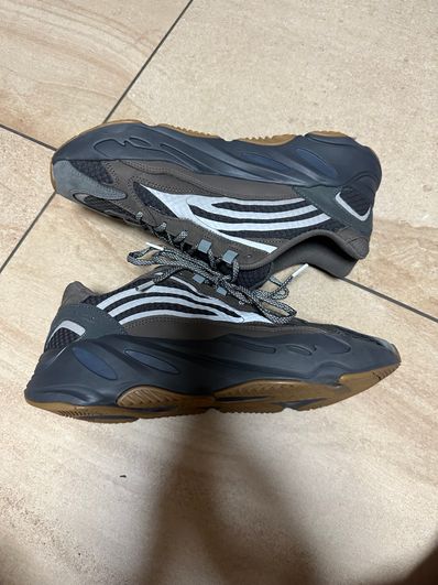 ADIDAS ORIGINALS YEEZY BOOST 700 V2 "GEODE"