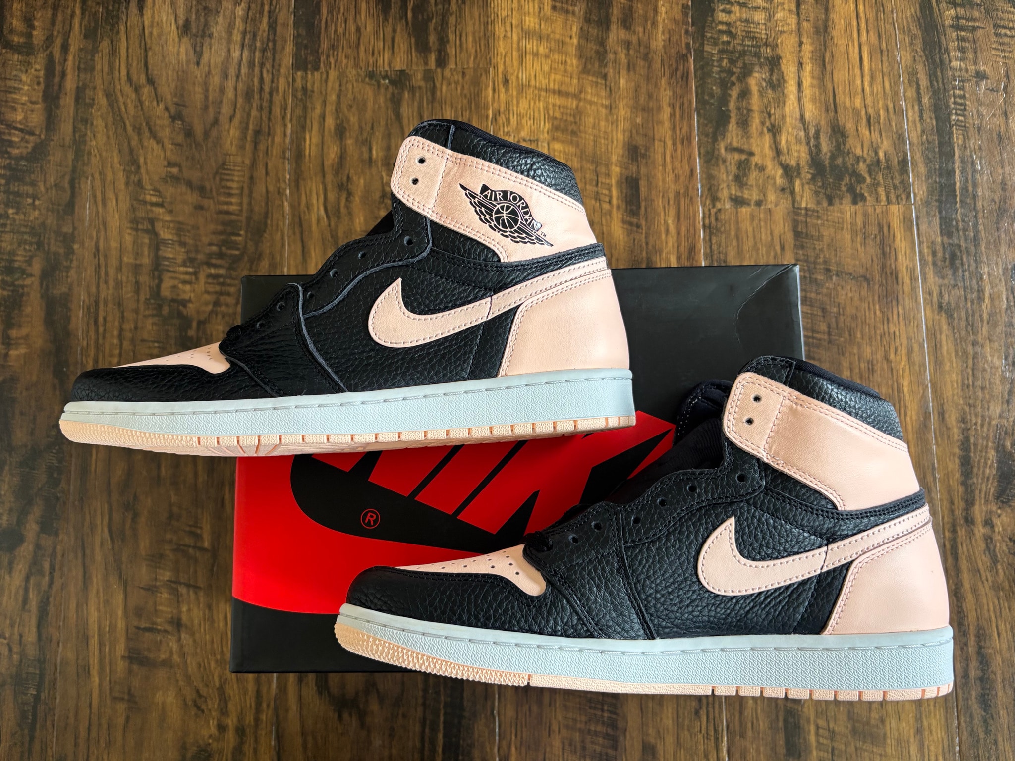 Nike Air Jordan 1 Retro High OG "Crimson Tint"