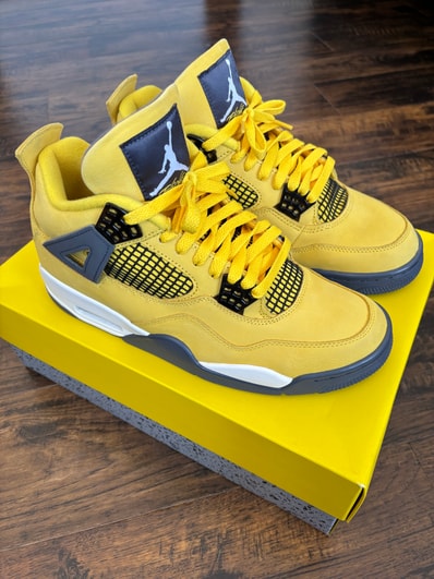 Nike Air Jordan 4 "Tour Yellow"