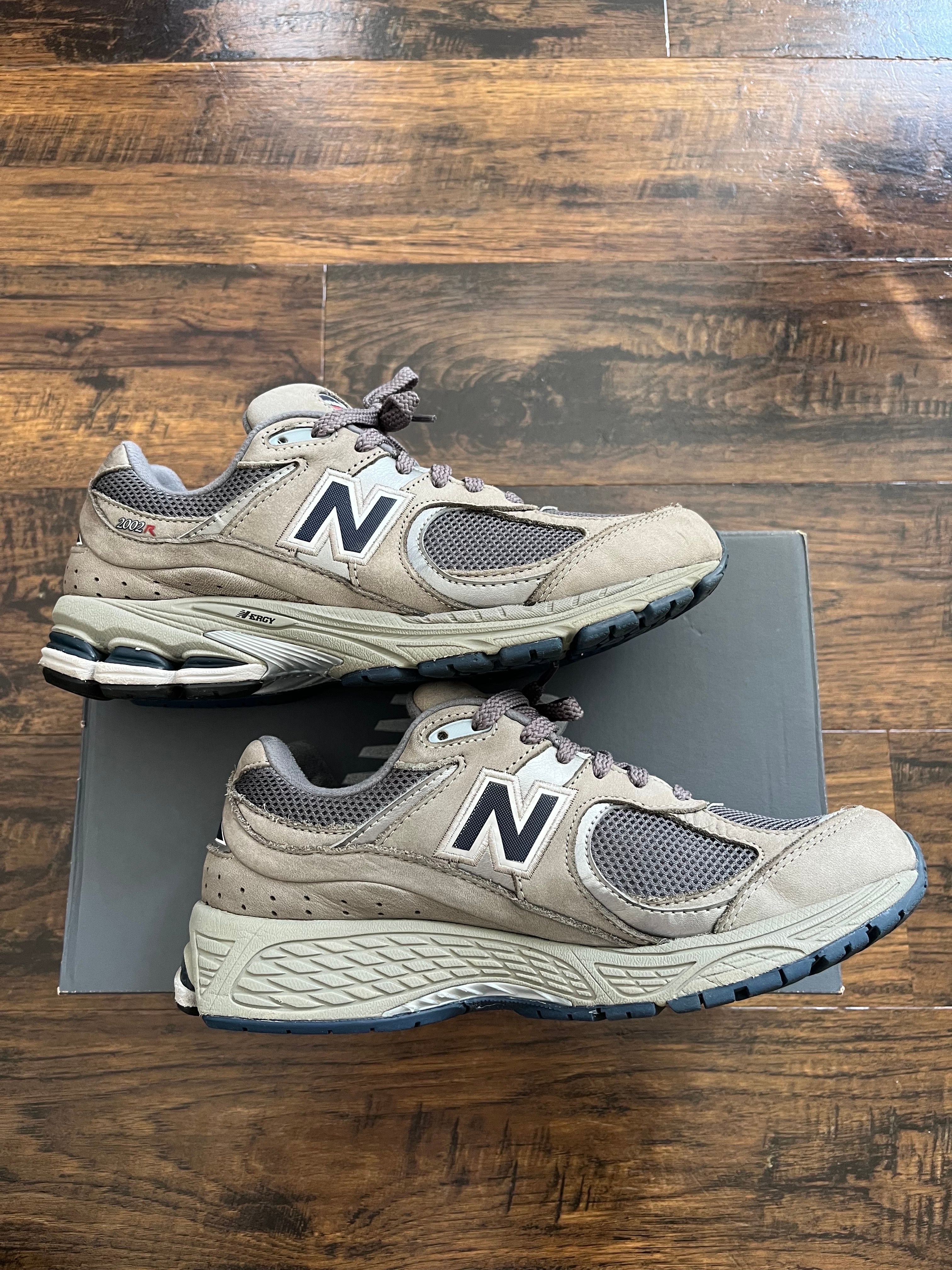New Balance 2002R "Gray"