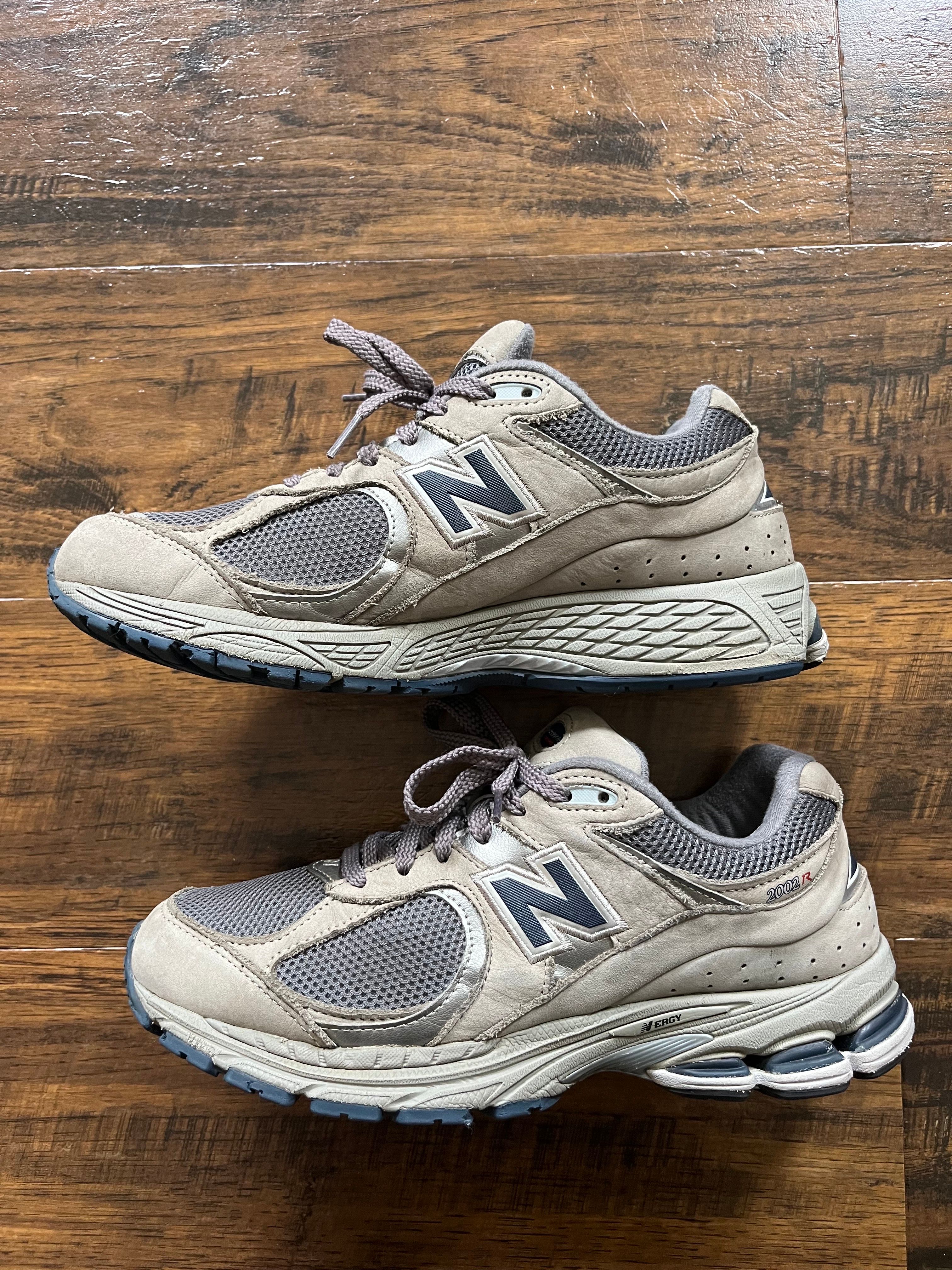 New Balance 2002R "Gray"