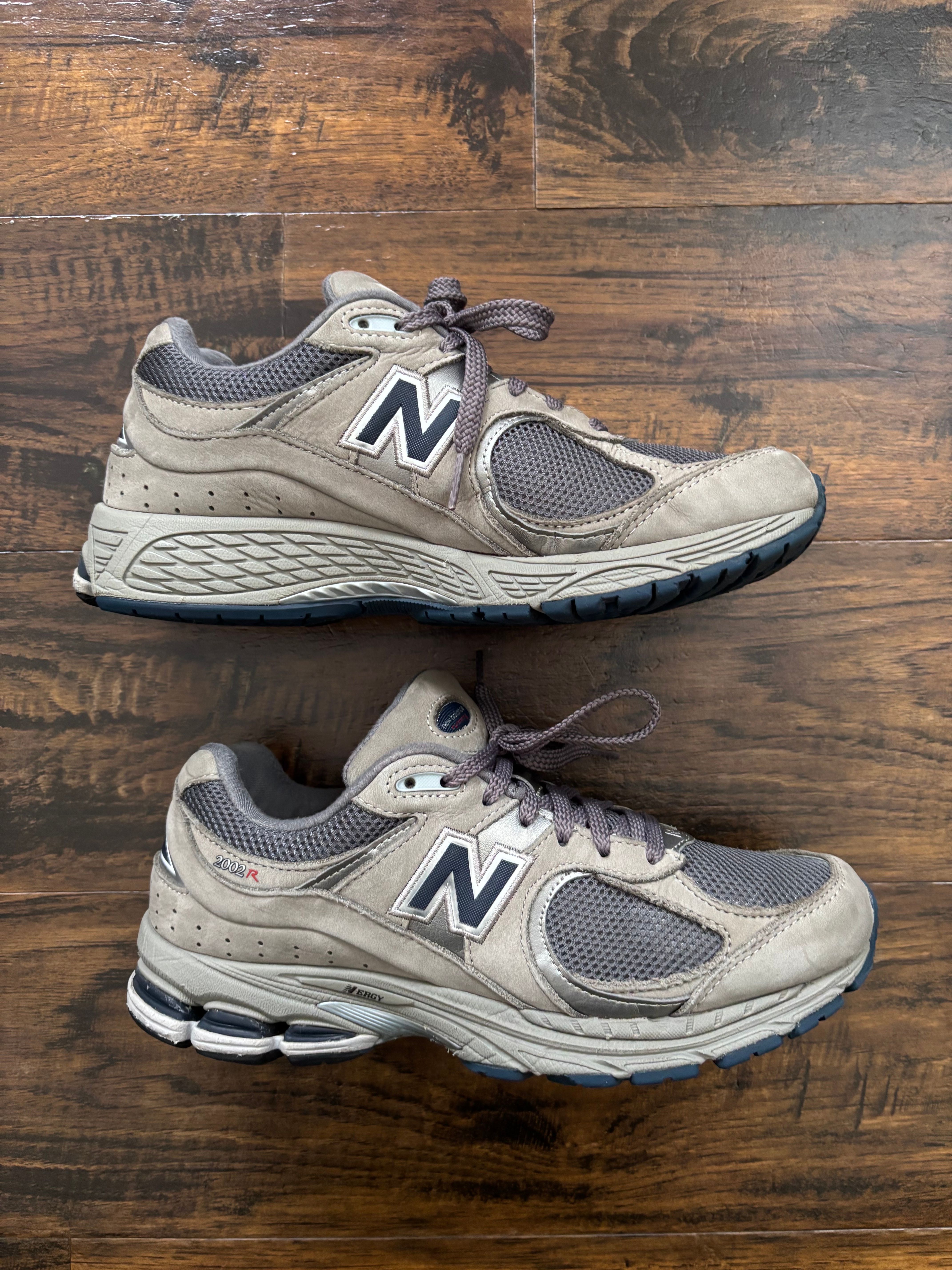 New Balance 2002R "Gray"