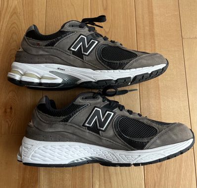 New Balance 2002R "Black/Gray"