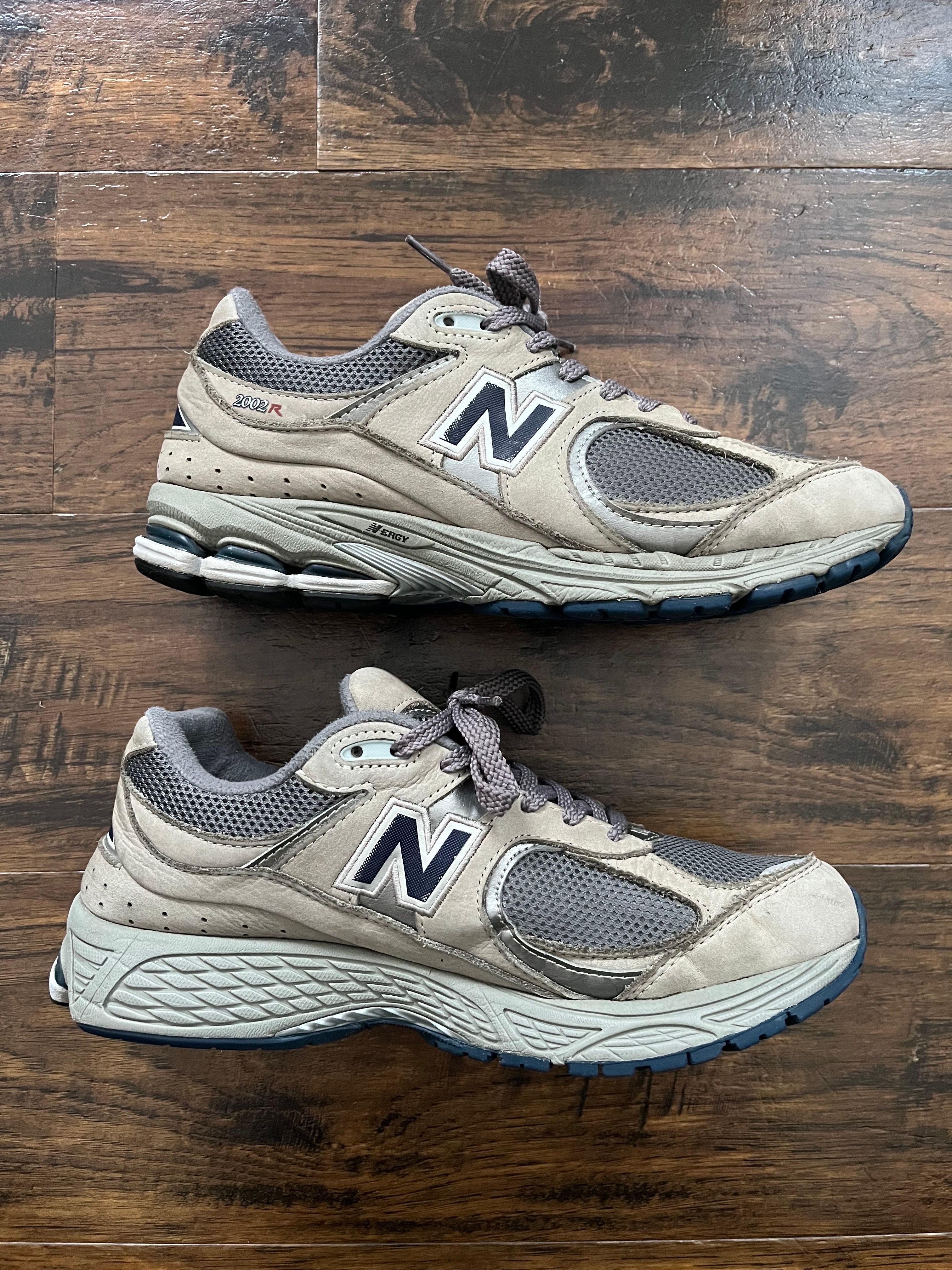 New Balance 2002R "Gray"