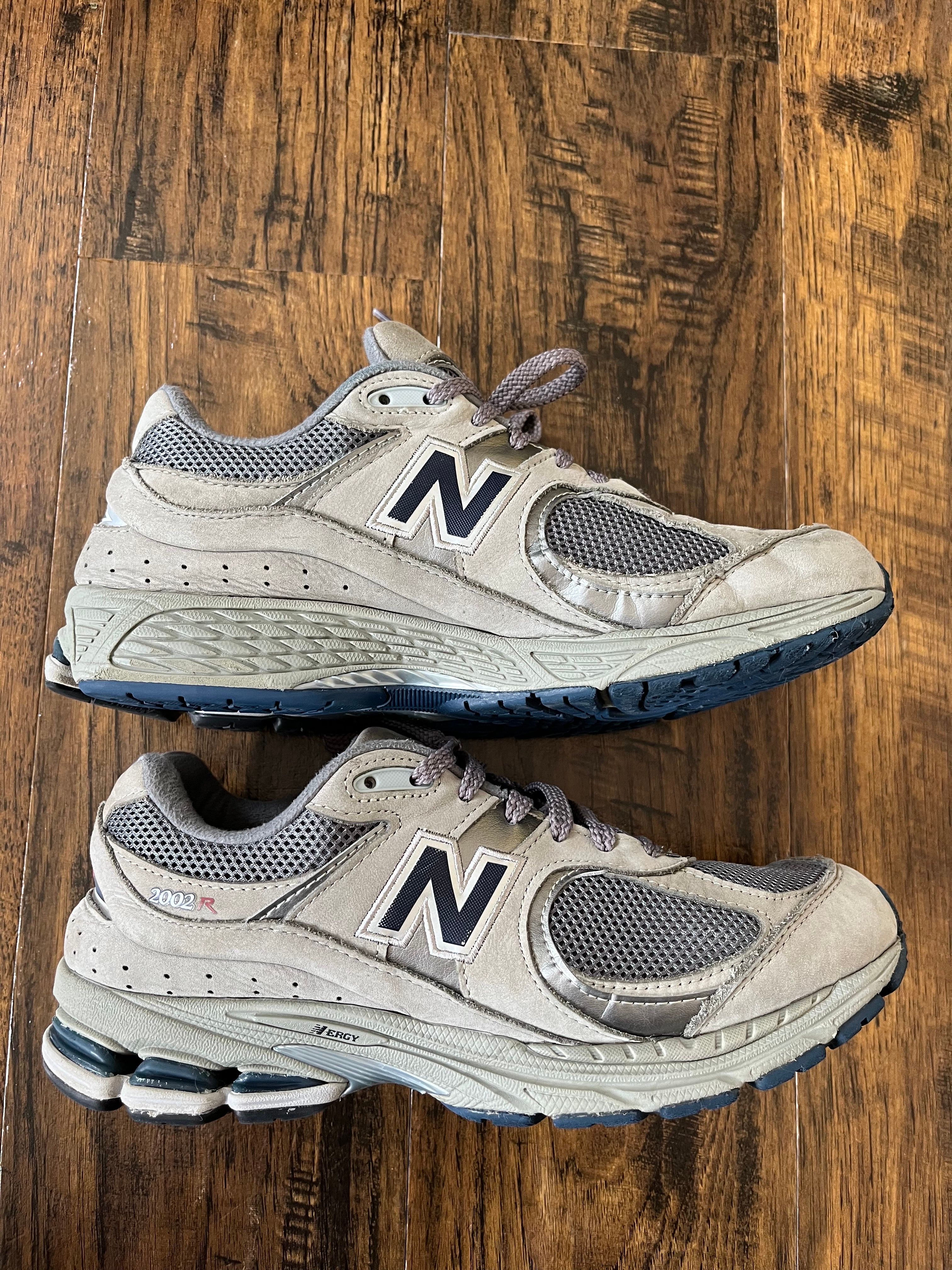 New Balance 2002R "Gray"