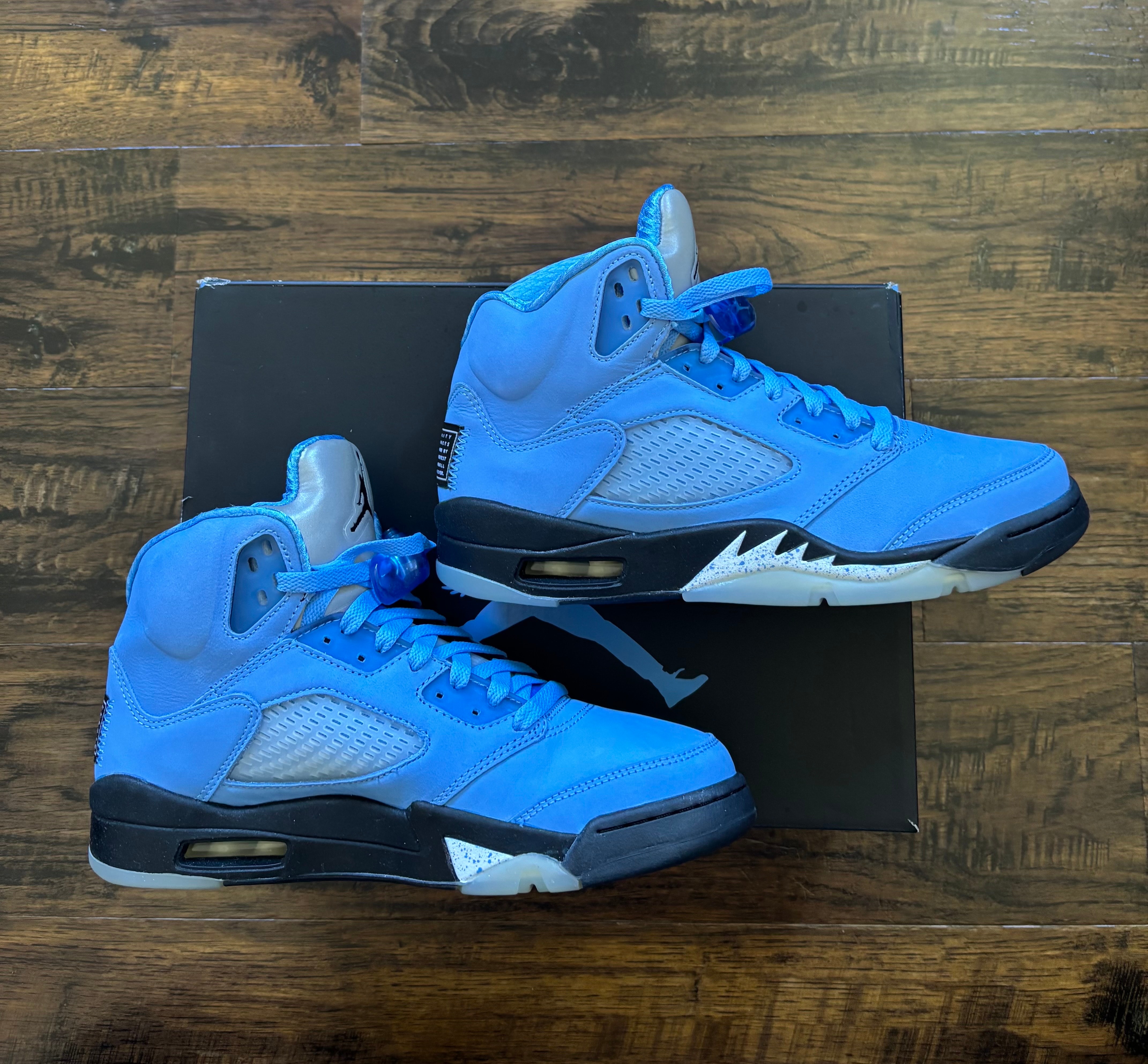 Nike Air Jordan 5 Retro SE "University Blue"