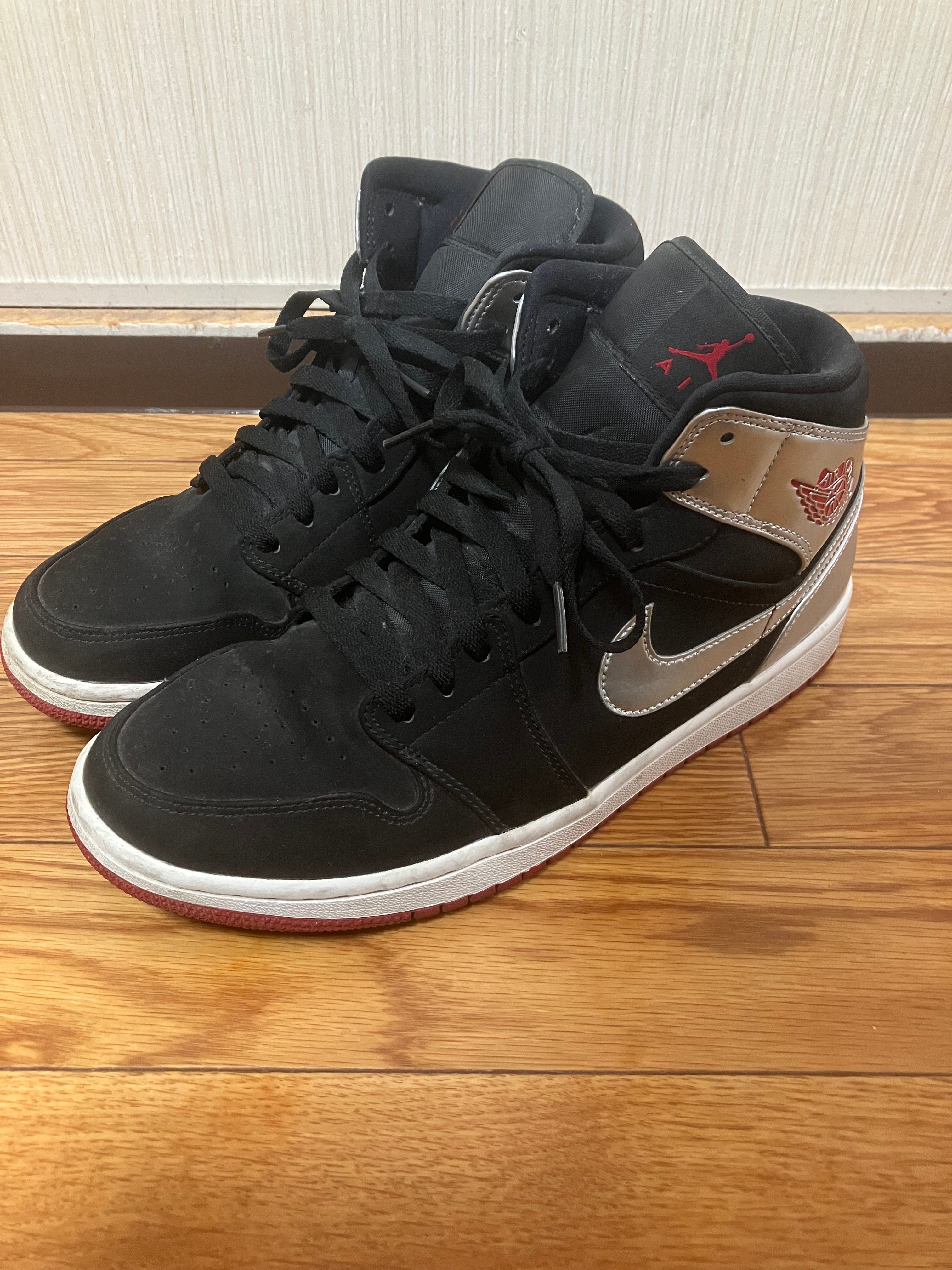 Nike Air Jordan 1 Mid "Johnny Kilroy"