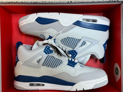 Nike Air Jordan 4 Retro "Industrial Blue"