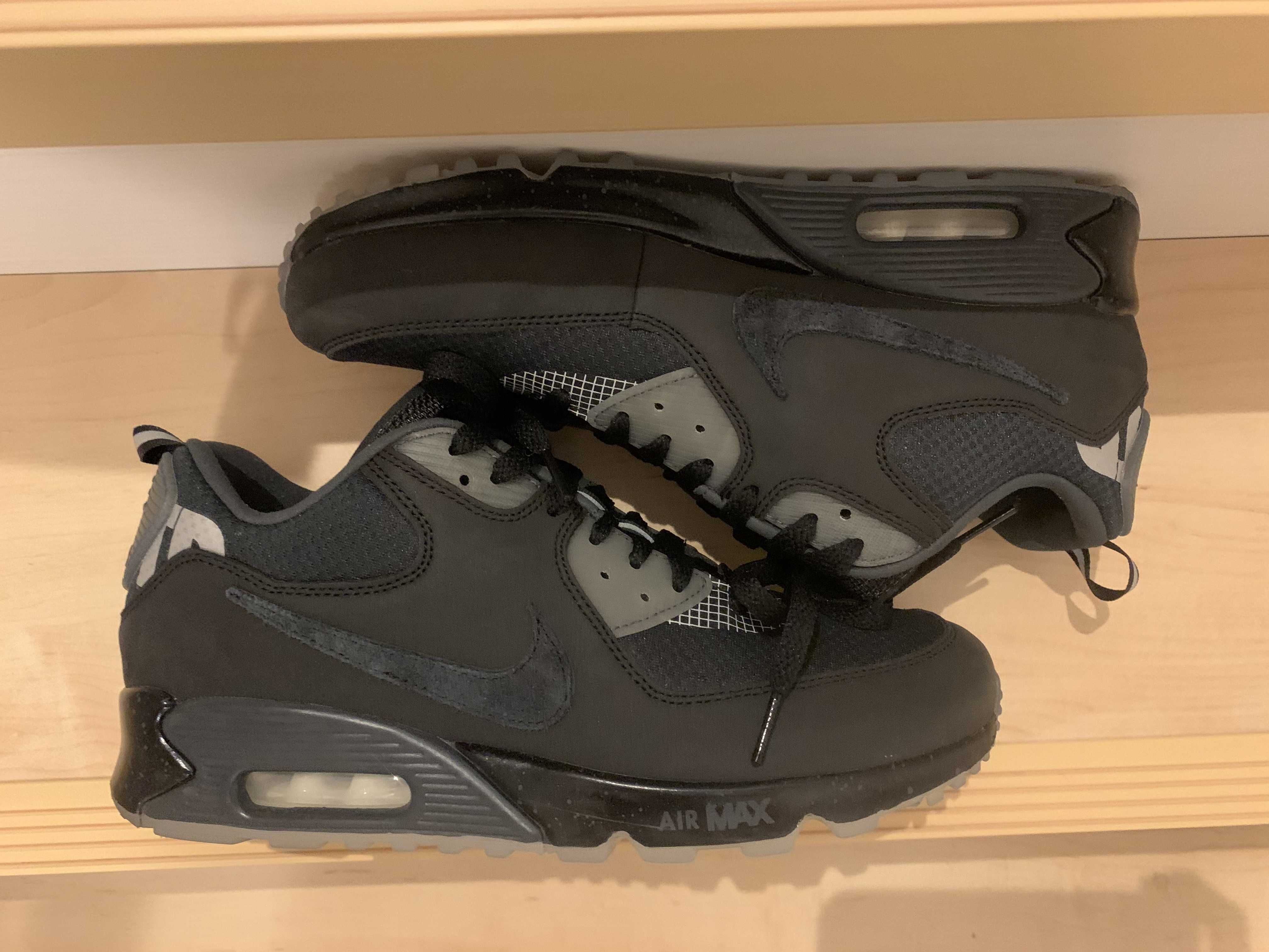 UNDEFEATED × Nike Air Max 90 "Black/Rush Pink"