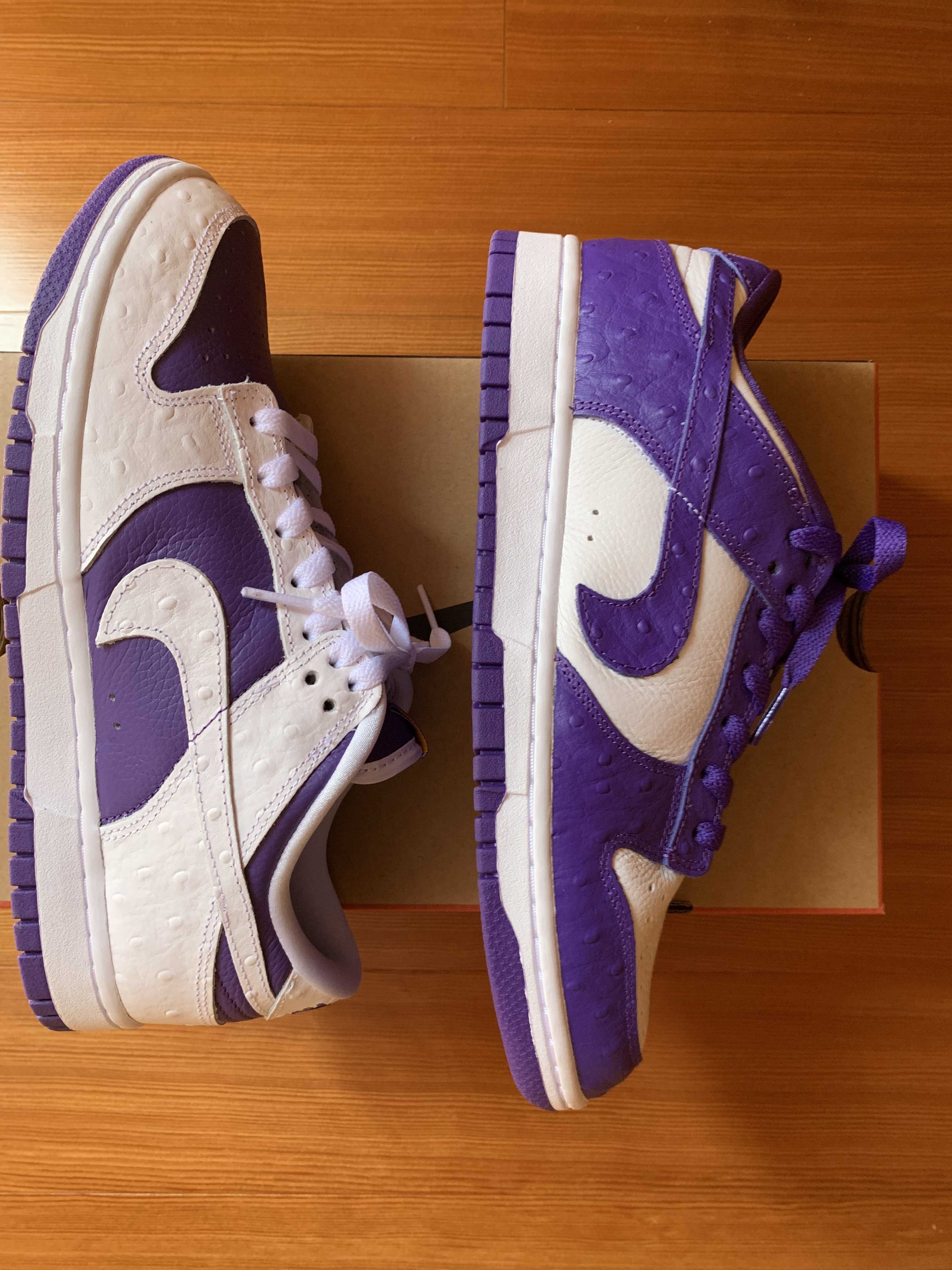 Nike Women's Dunk Low "Made You Look"