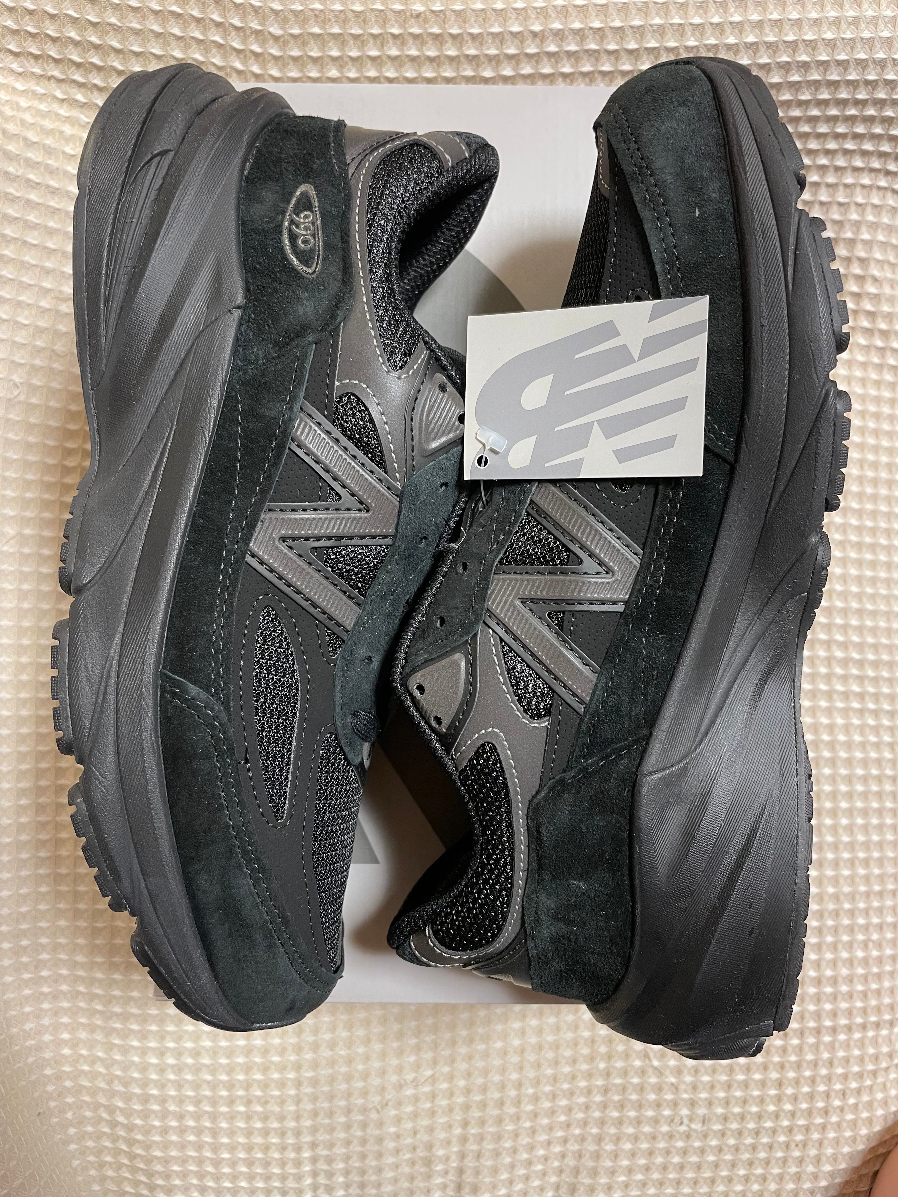 New Balance 990V6 "Triple Black"