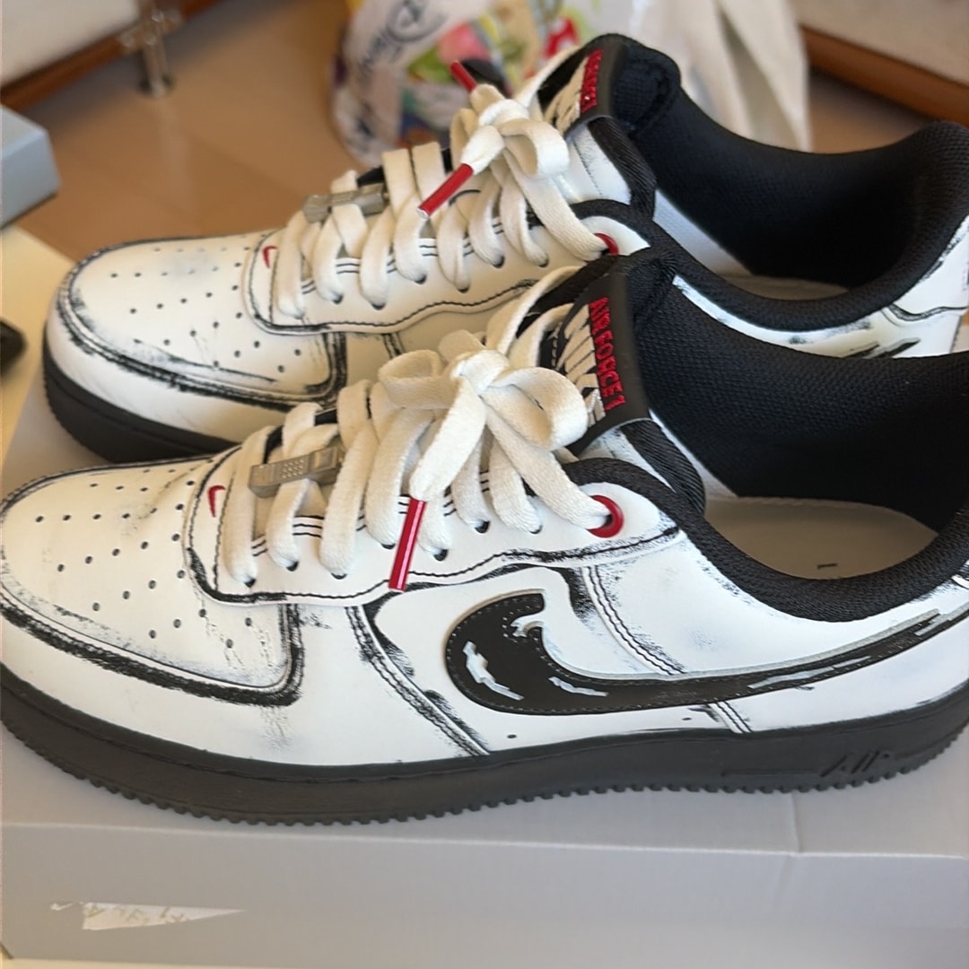 Nike Air Force 1 "Halloween/Scream"