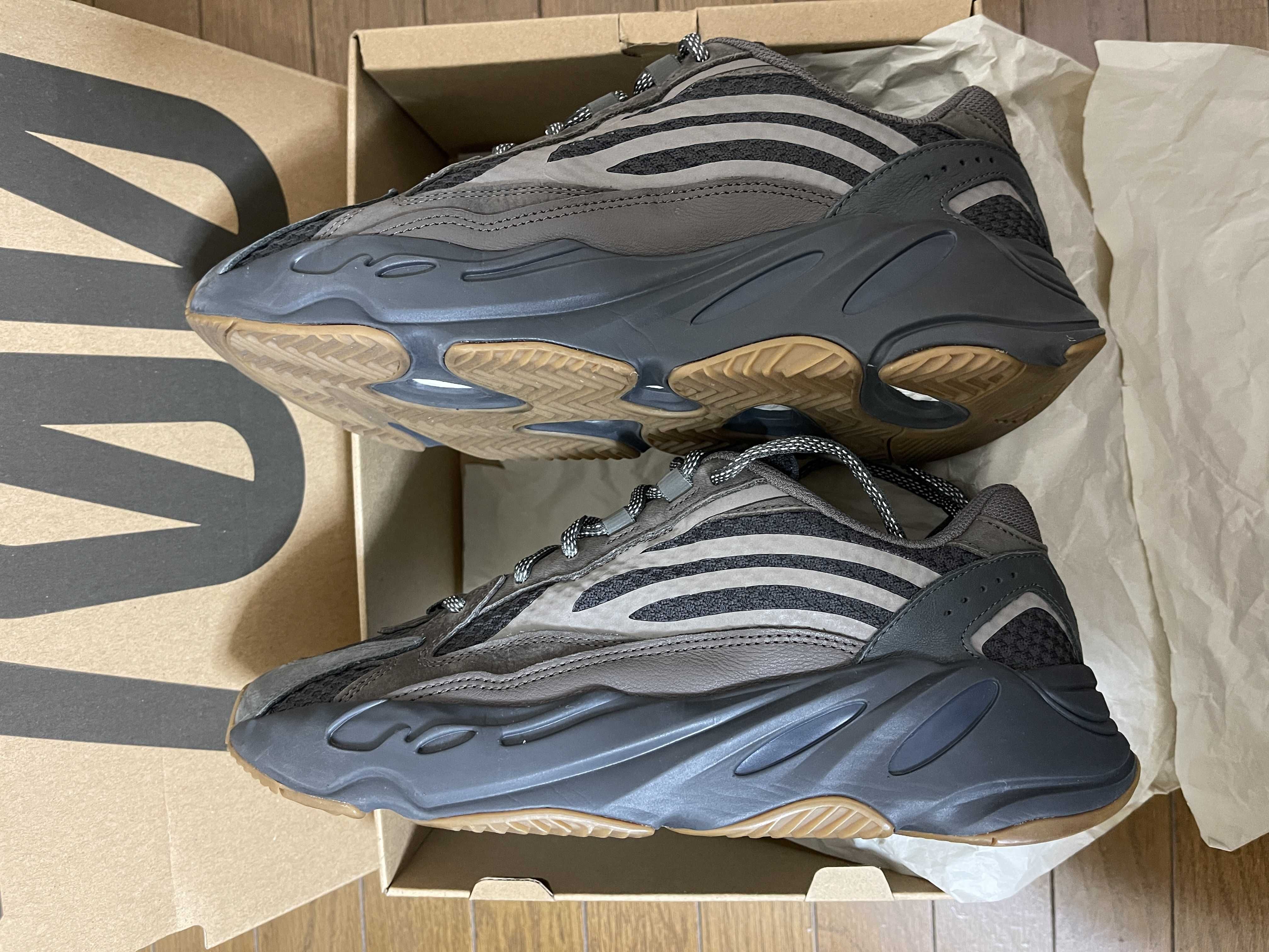 ADIDAS ORIGINALS YEEZY BOOST 700 V2 "GEODE"