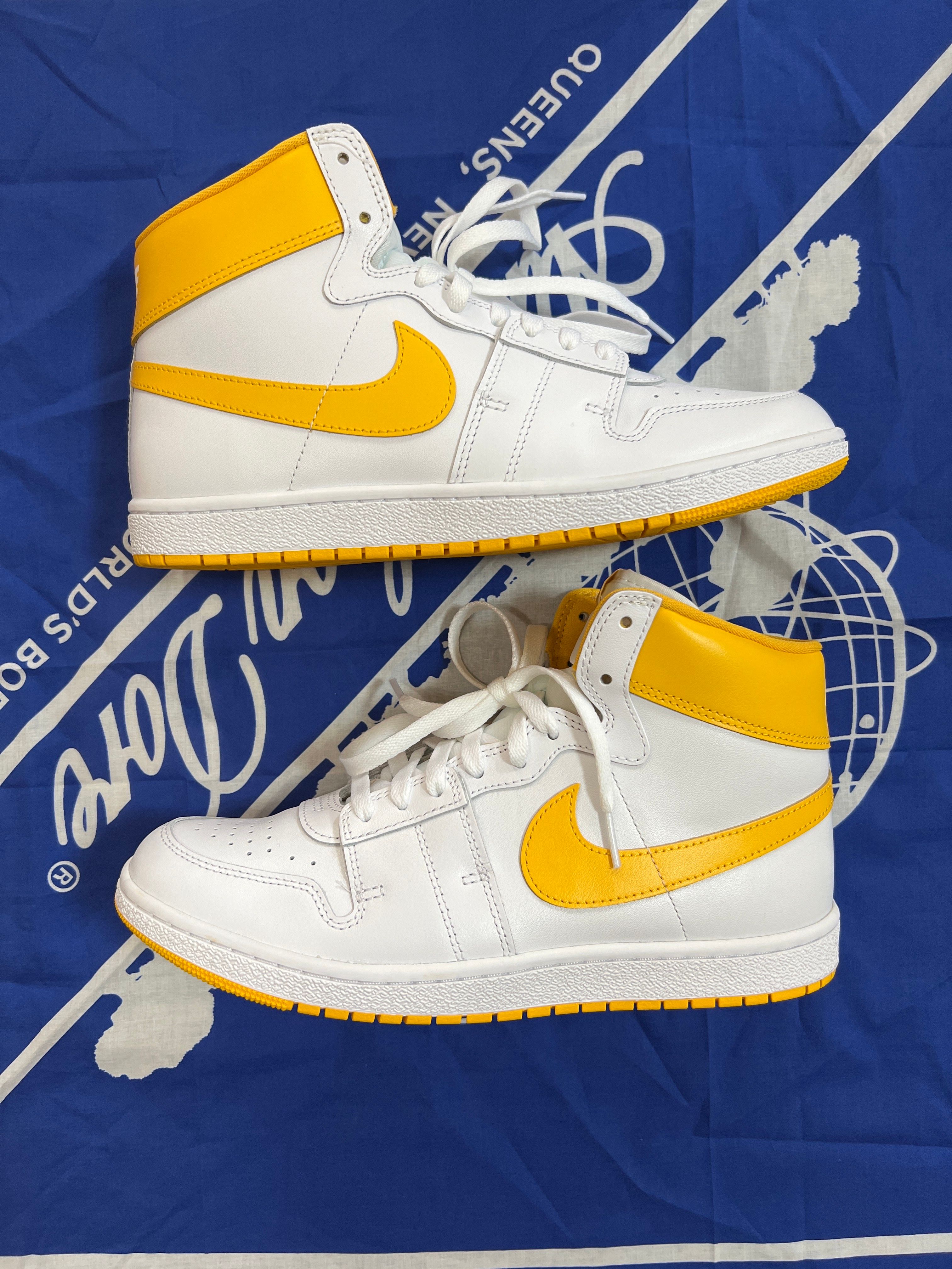 Nike Jordan Air Ship SP "University Gold"