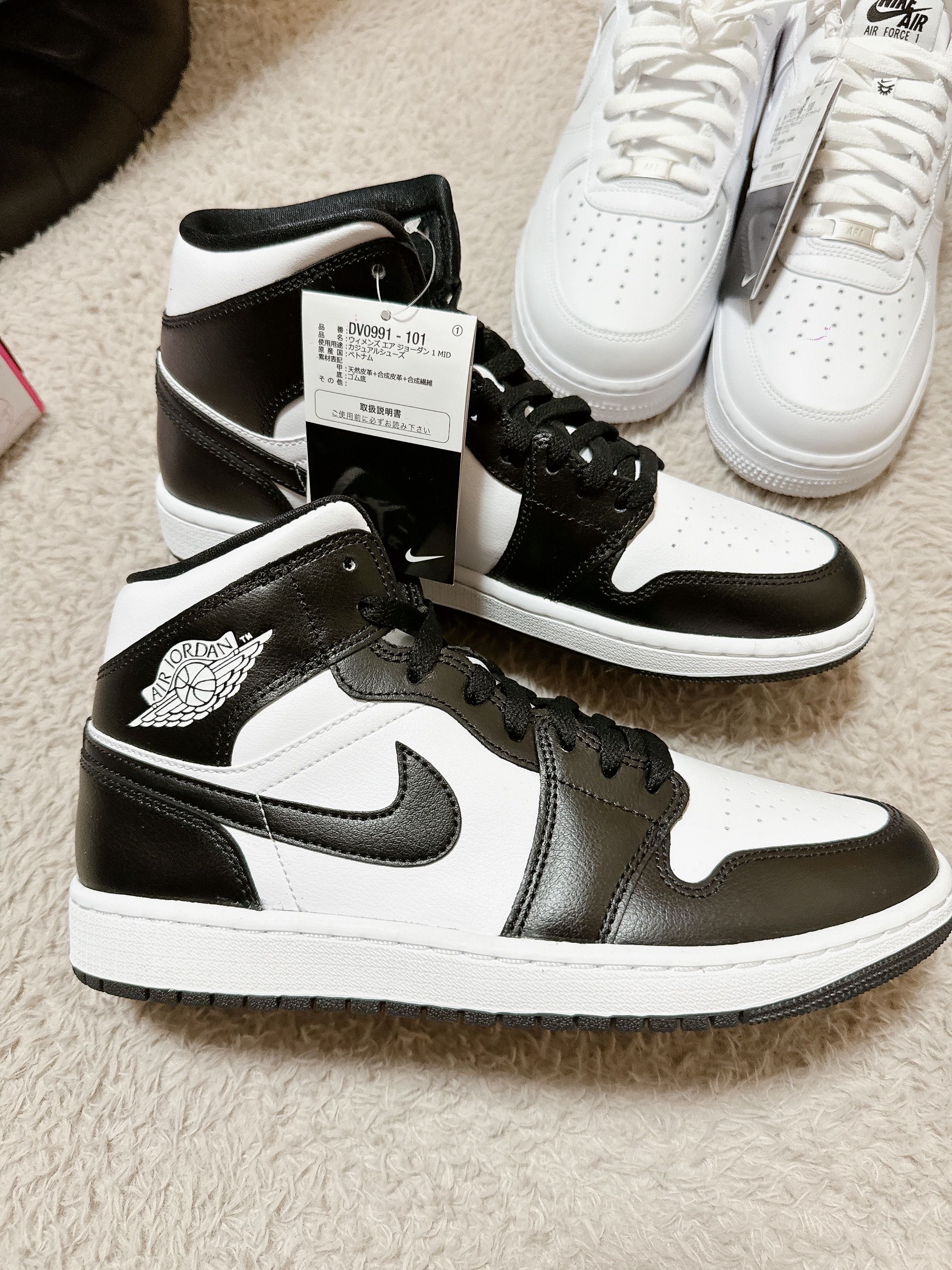 Nike Women's Air Jordan 1 Mid "Black/White"