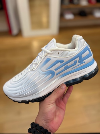 Supreme × Nike Air Max 2001 Air Ecstasy "White" (26FW Week2)