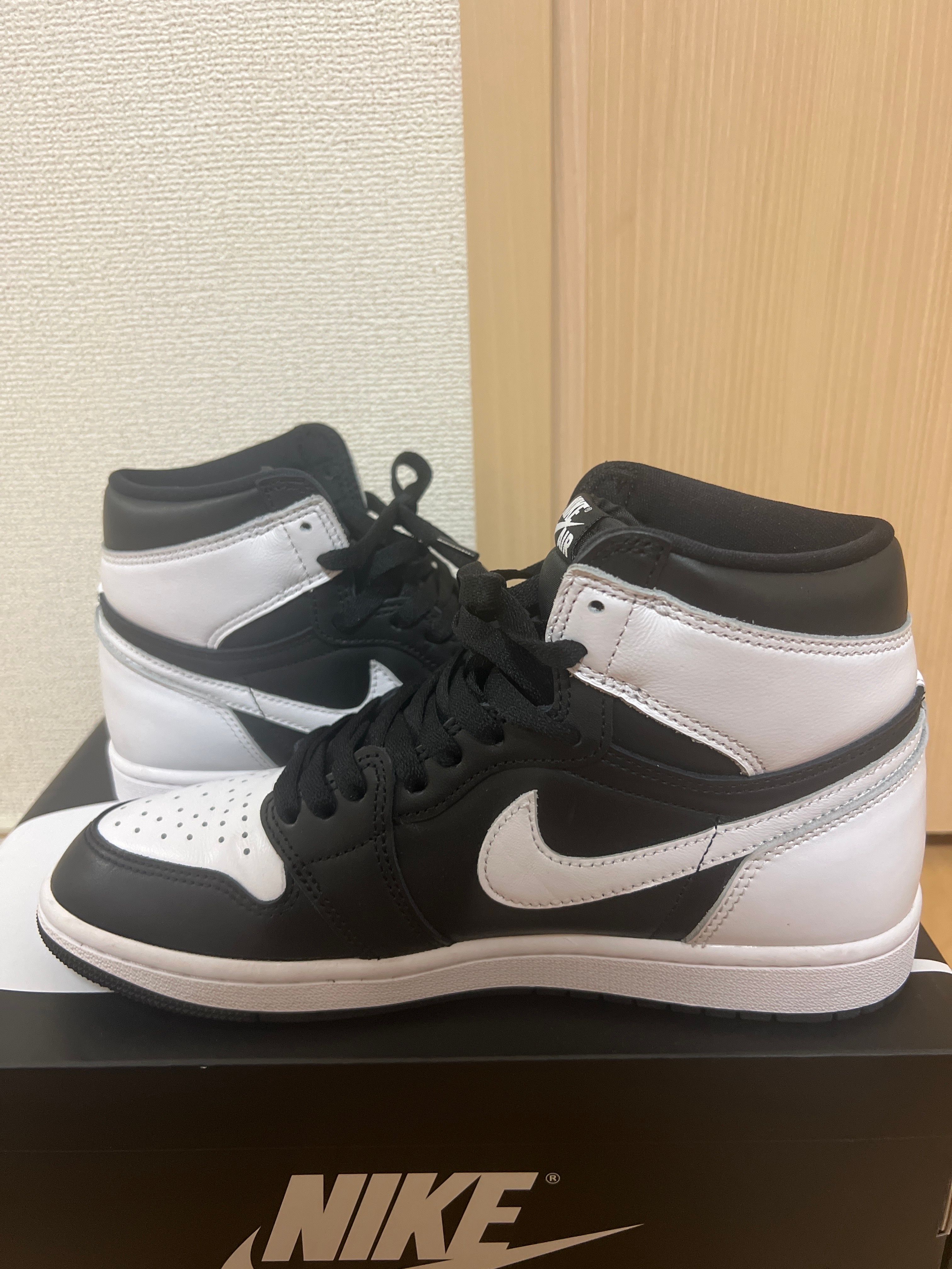Nike Air Jordan 1 Retro High OG "Black/White"