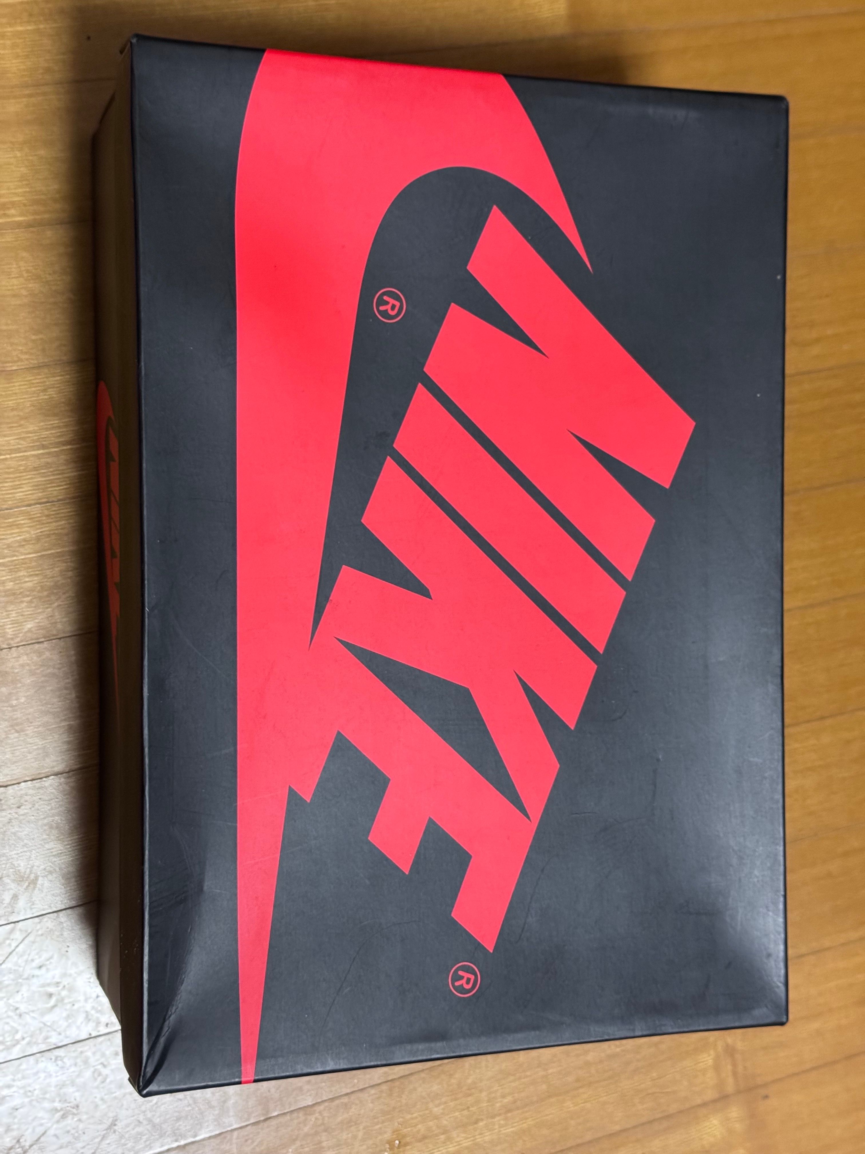 Nike Air Jordan 1 Retro High OG "Black/Pine Green" (2020)      