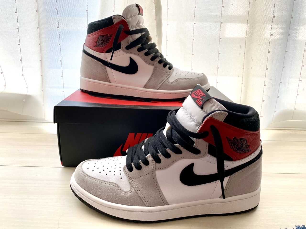 Nike Air Jordan 1 High OG "White/Black/Light Smoke Grey"