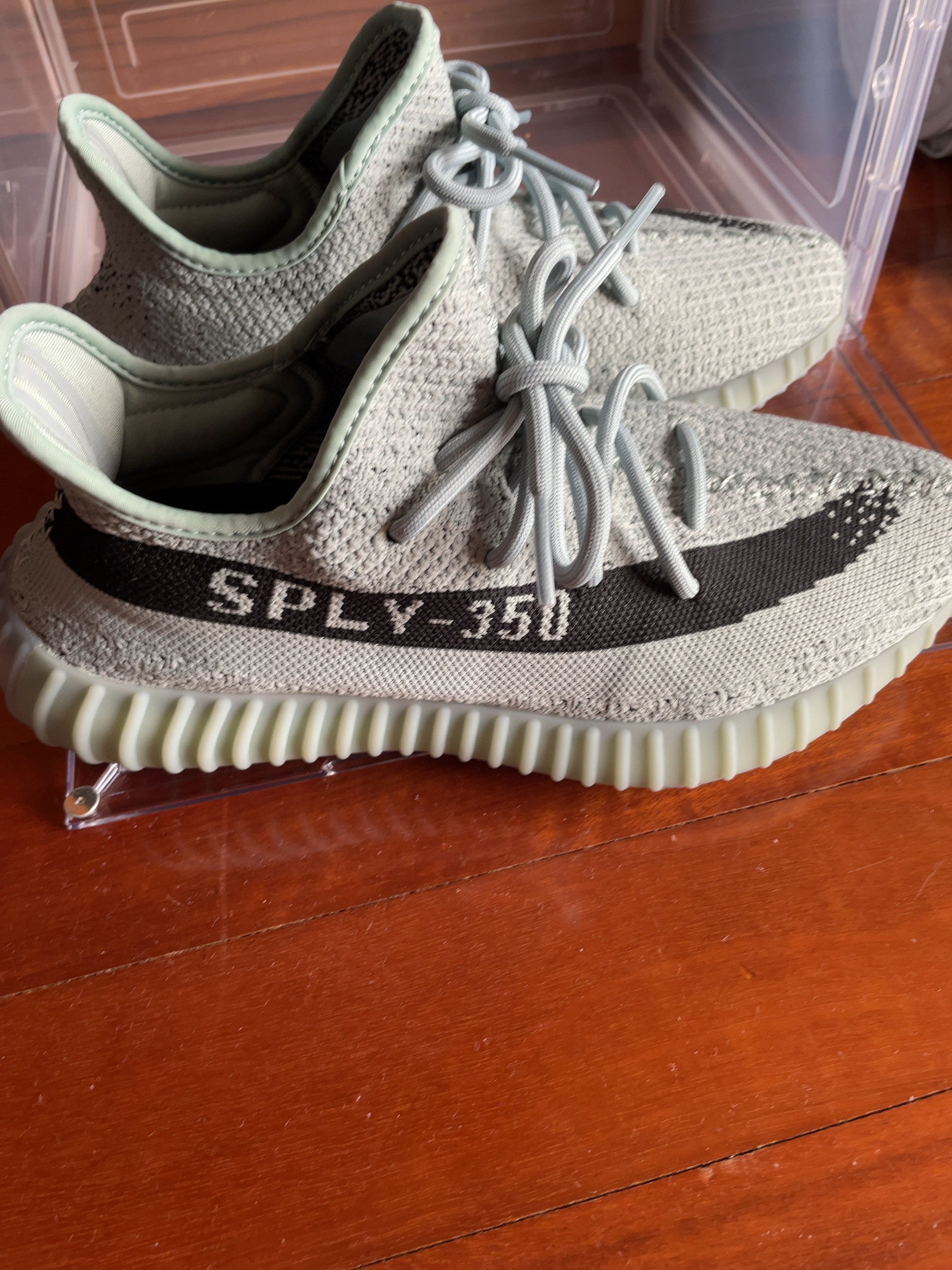 アディダス イージー ブースト350V2 "ソルト/コアブラック"