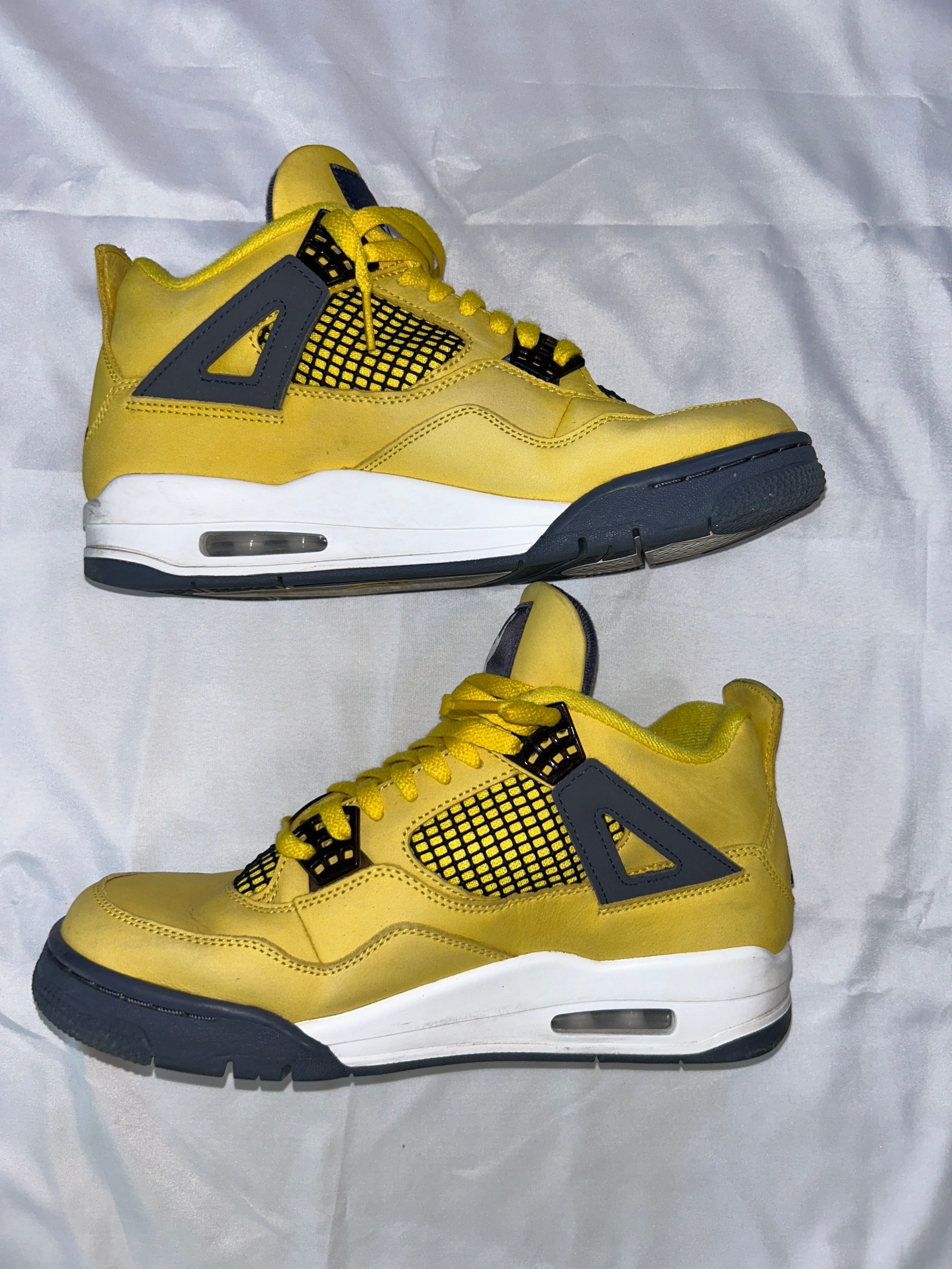 Nike Air Jordan 4 "Tour Yellow"