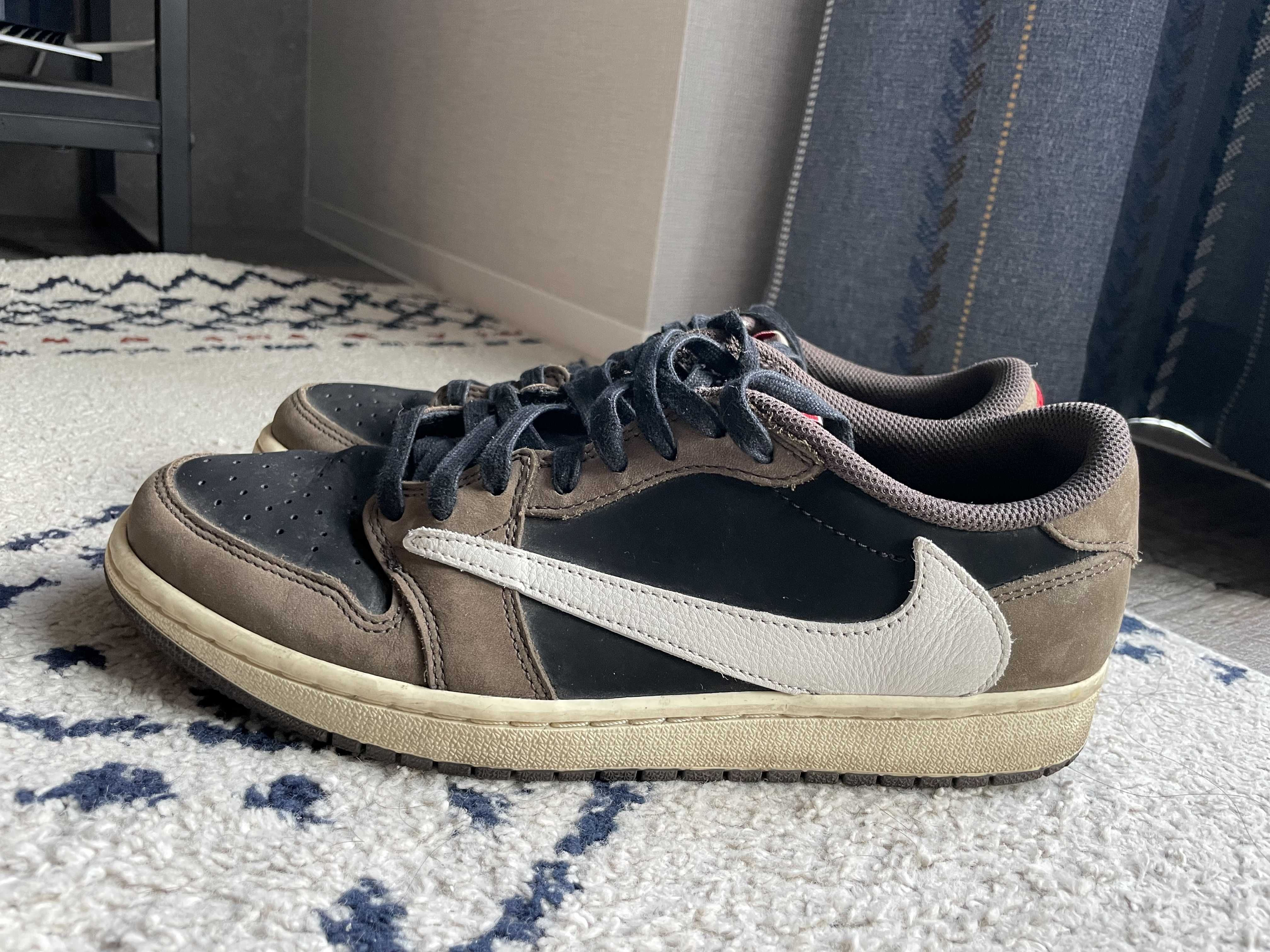Travis Scott × Nike Air Jordan 1 Low OG SP-T "Black/Dark Mocha"