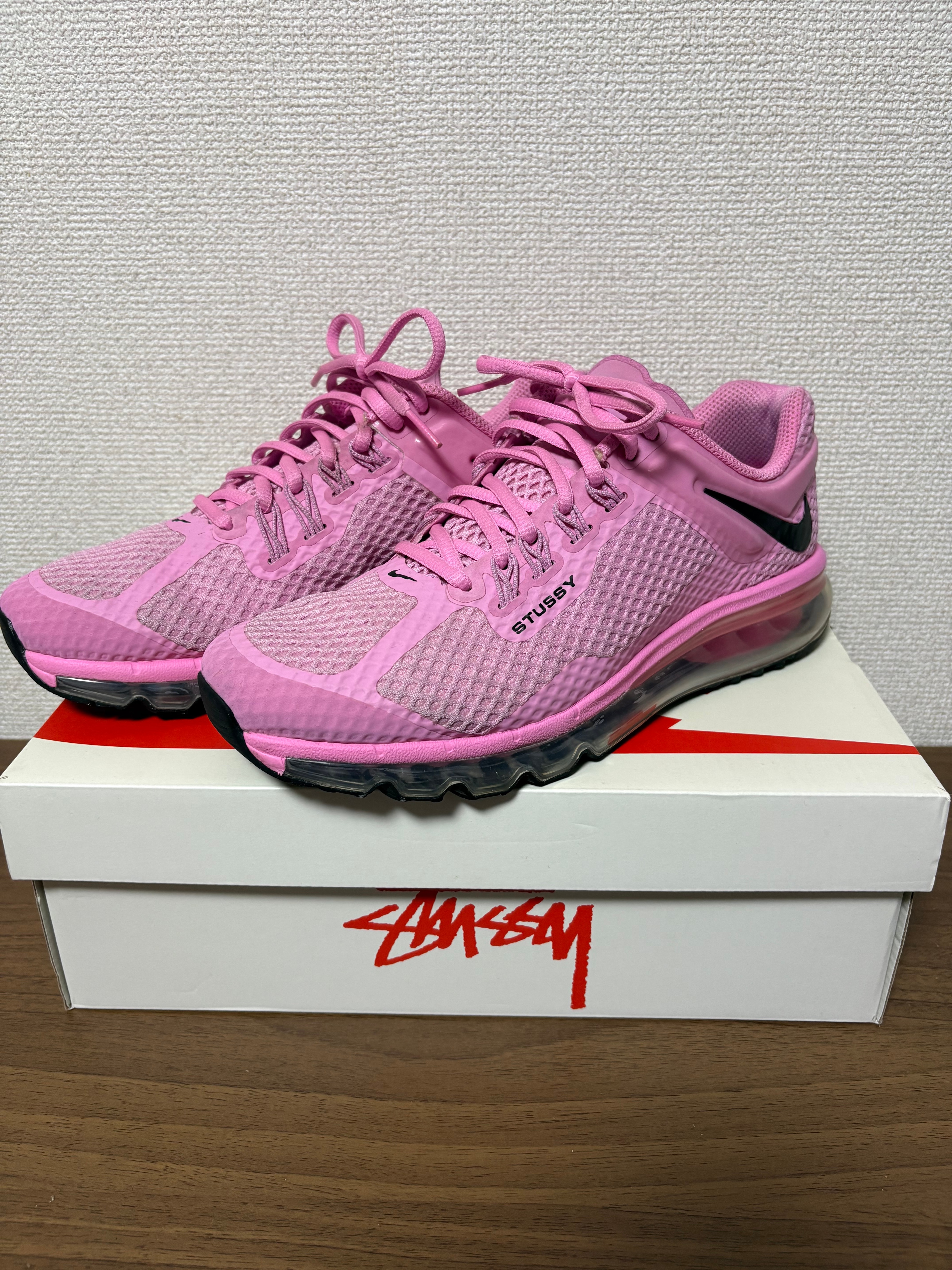ステューシー × ナイキ エアマックス2013 "ピンク"