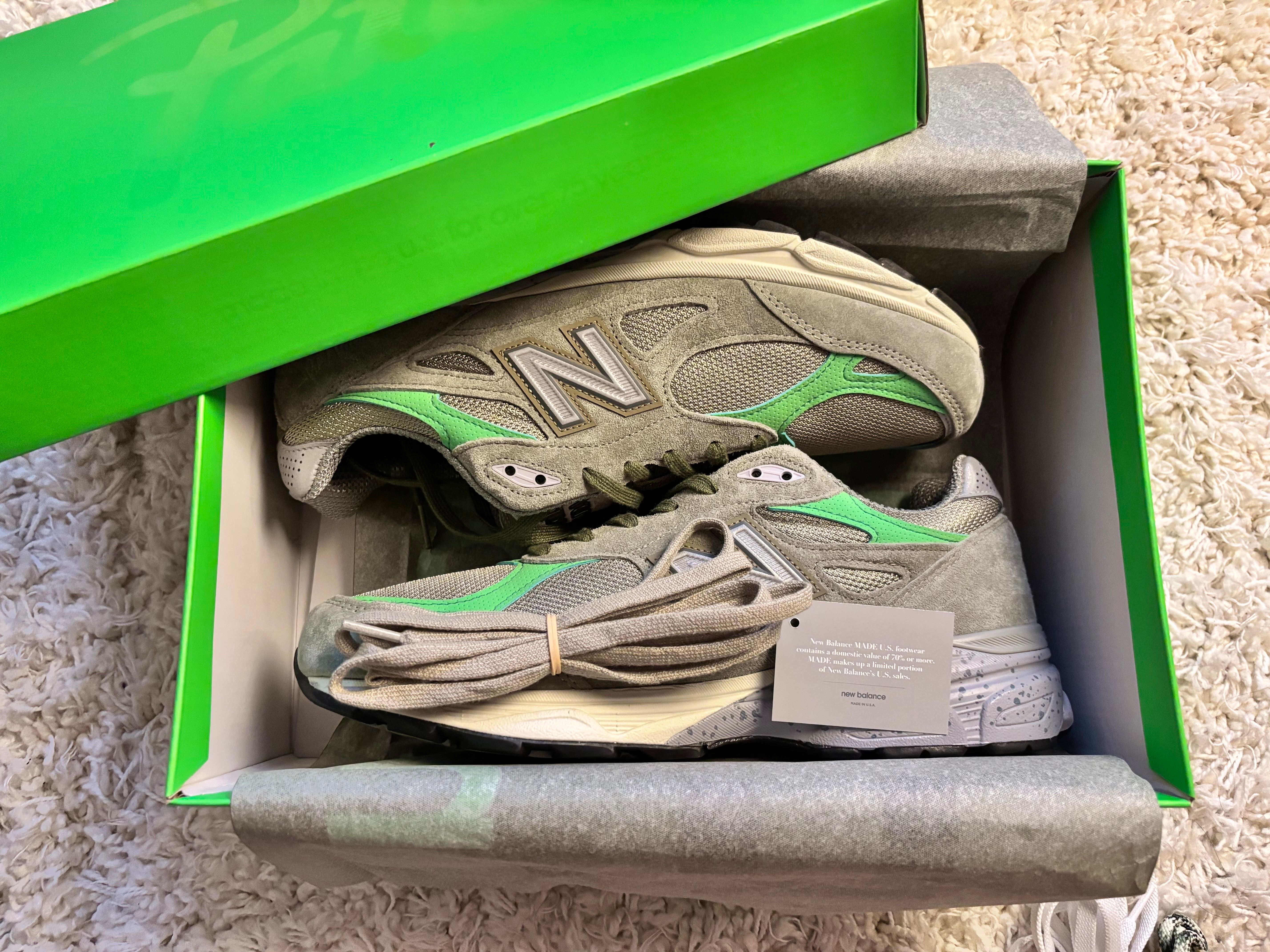 Patta × New Balance 990V3 Keep Your Family Close "Olive"