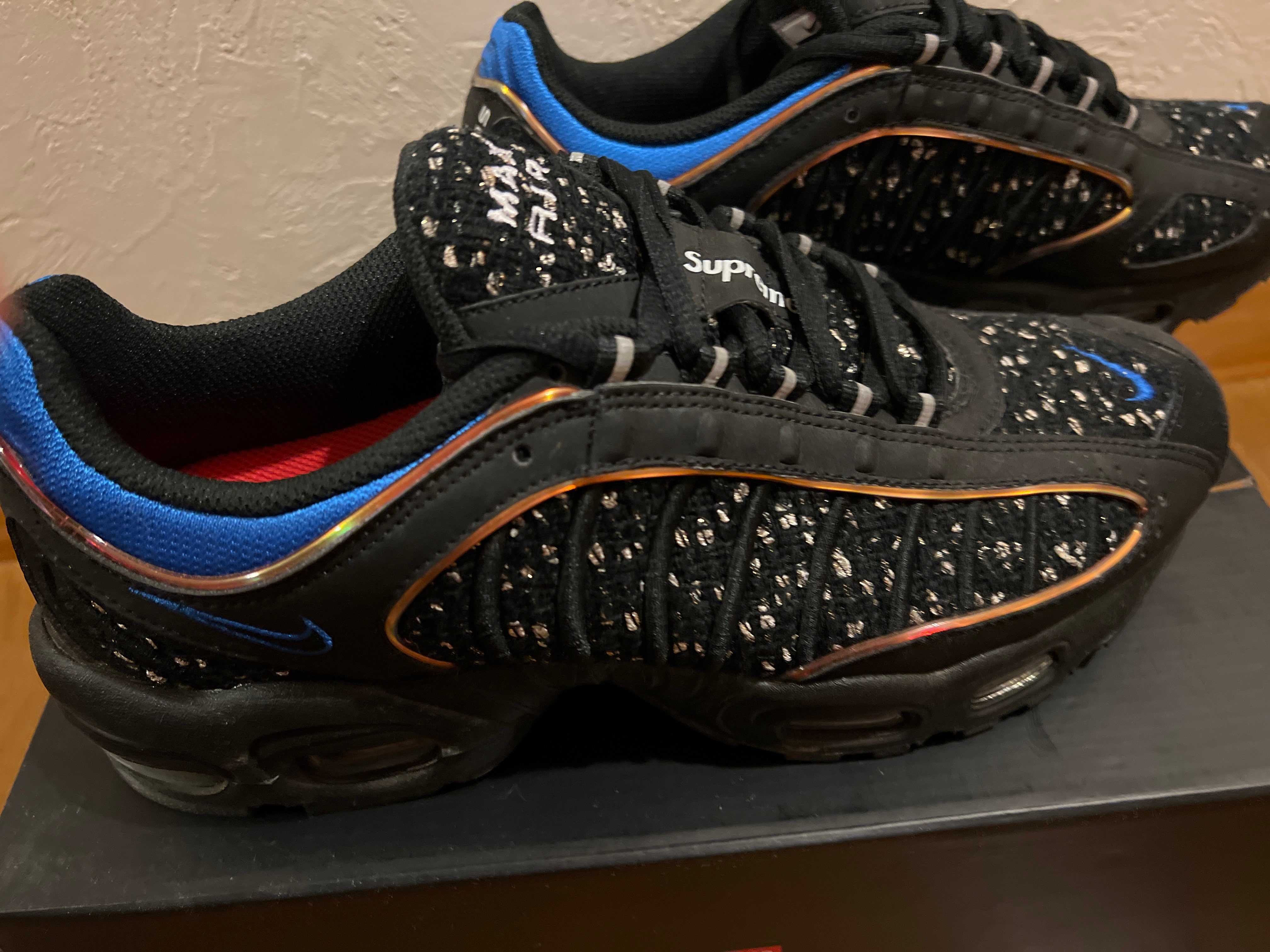 Supreme × Nike Air Max Tailwind 4 "Black"