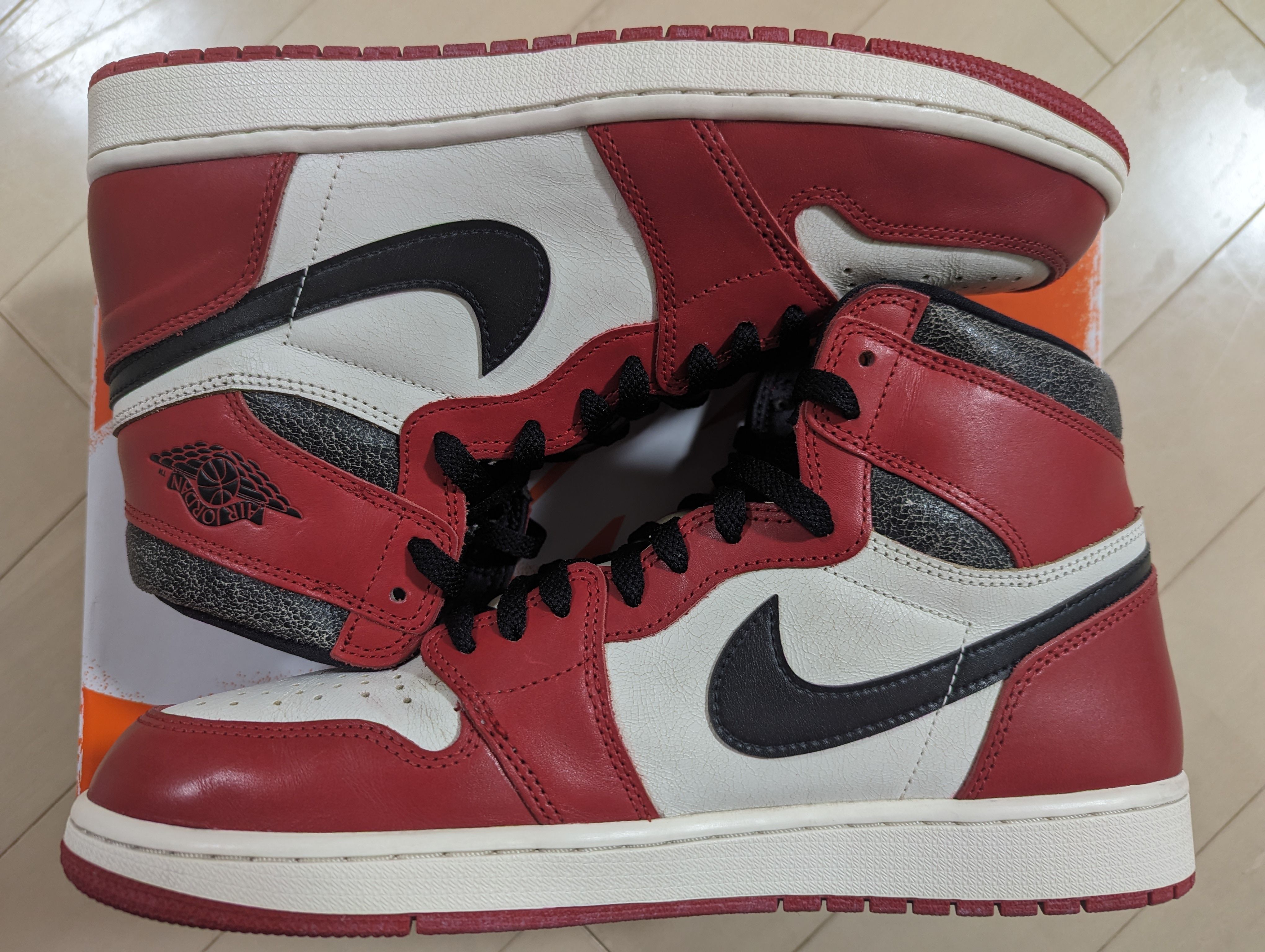Nike Air Jordan 1 High OG "Lost & Found/Chicago"