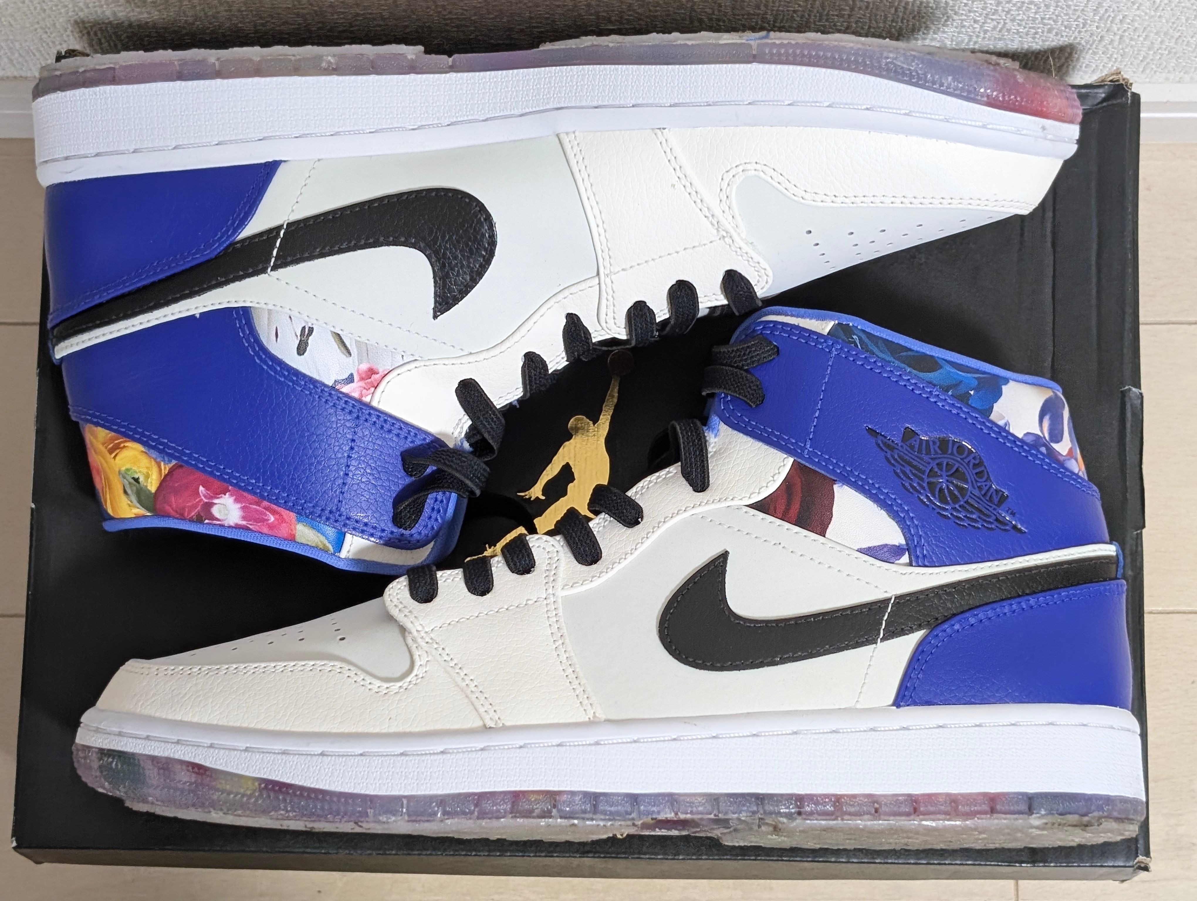 Nike Air Jordan 1 Mid SE "Valentine’s Day Flowers"