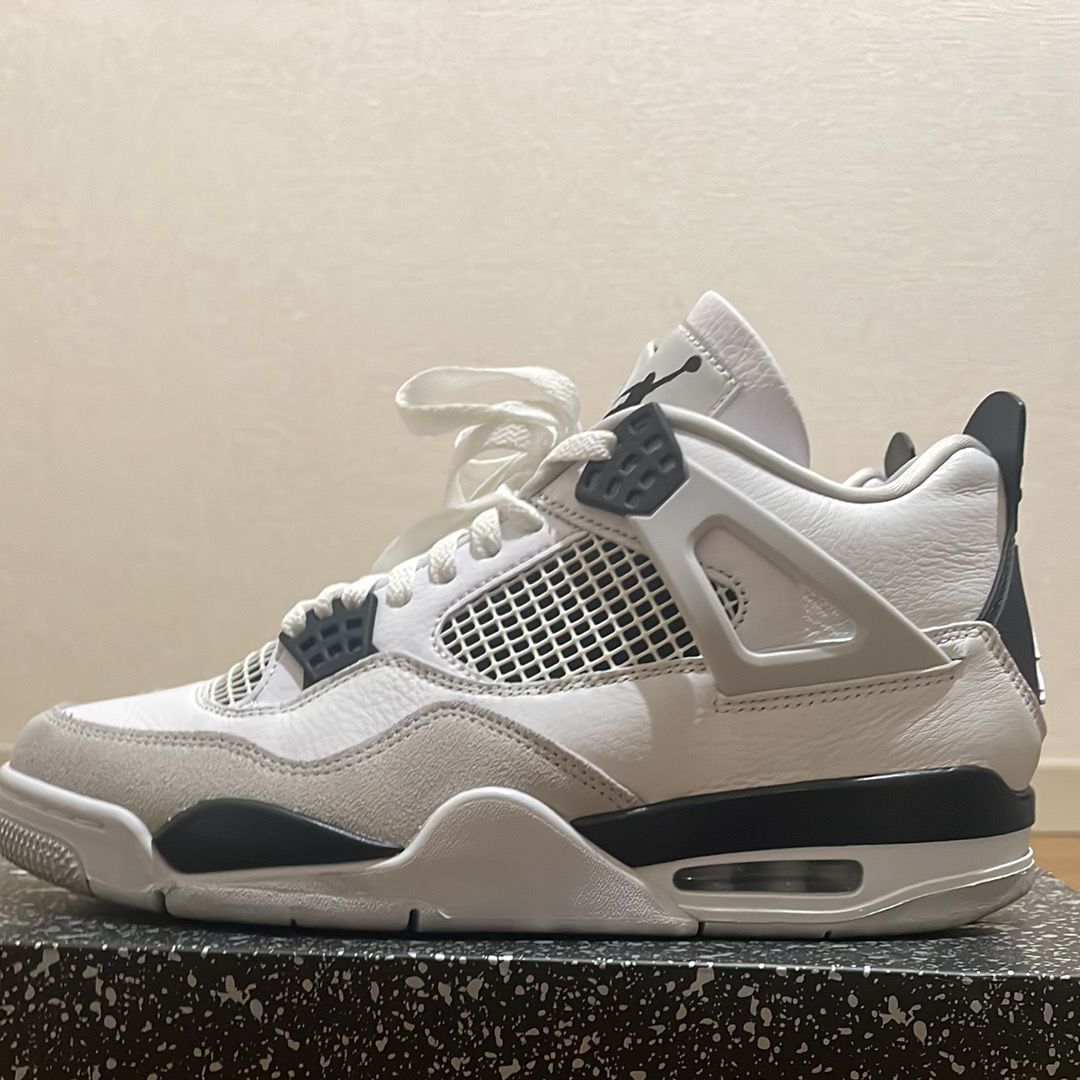 Nike Air Jordan 4 "Military Black"