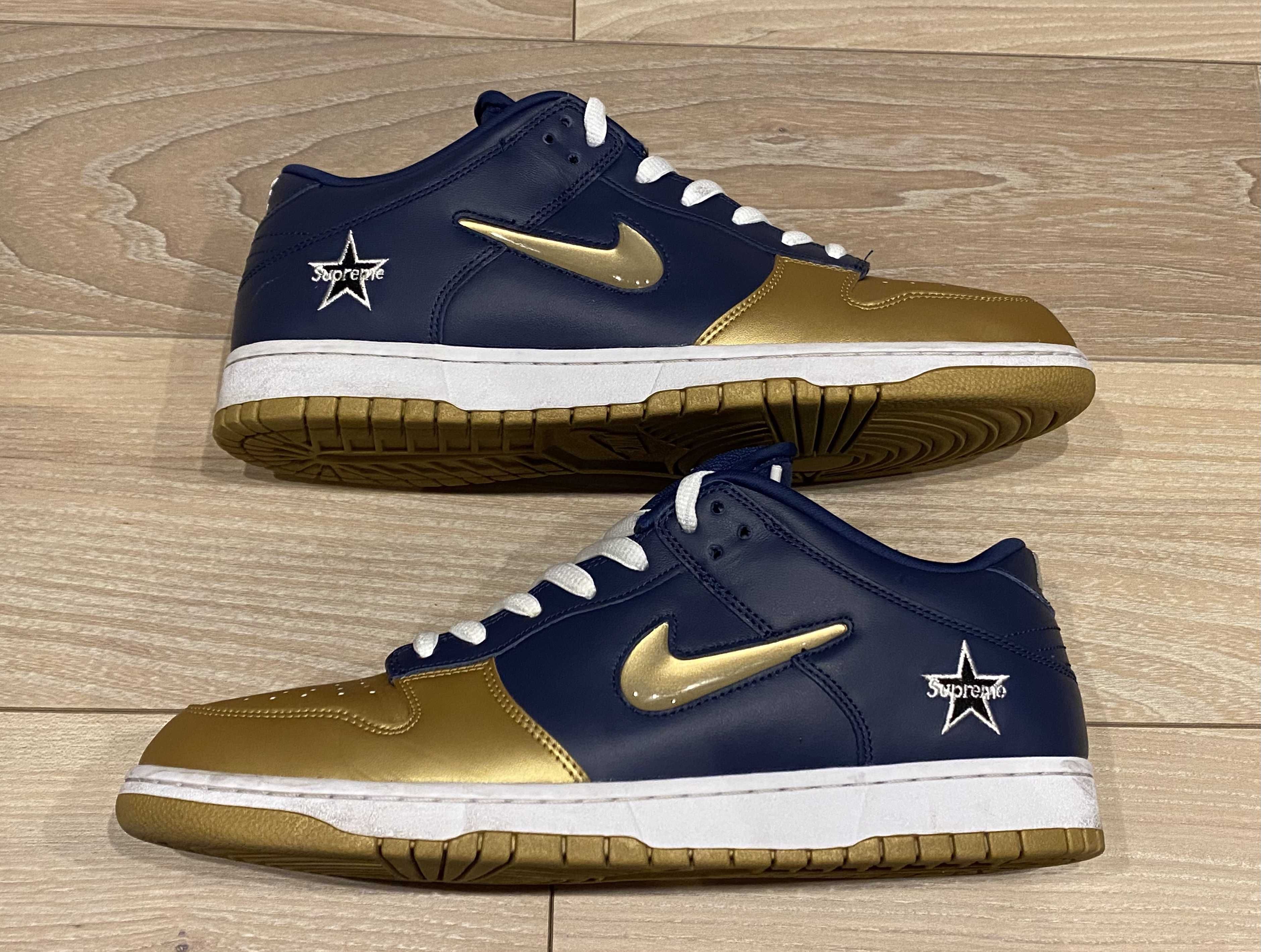 Supreme × Nike SB Dunk Low OG QS "Metallic Gold/Navy"