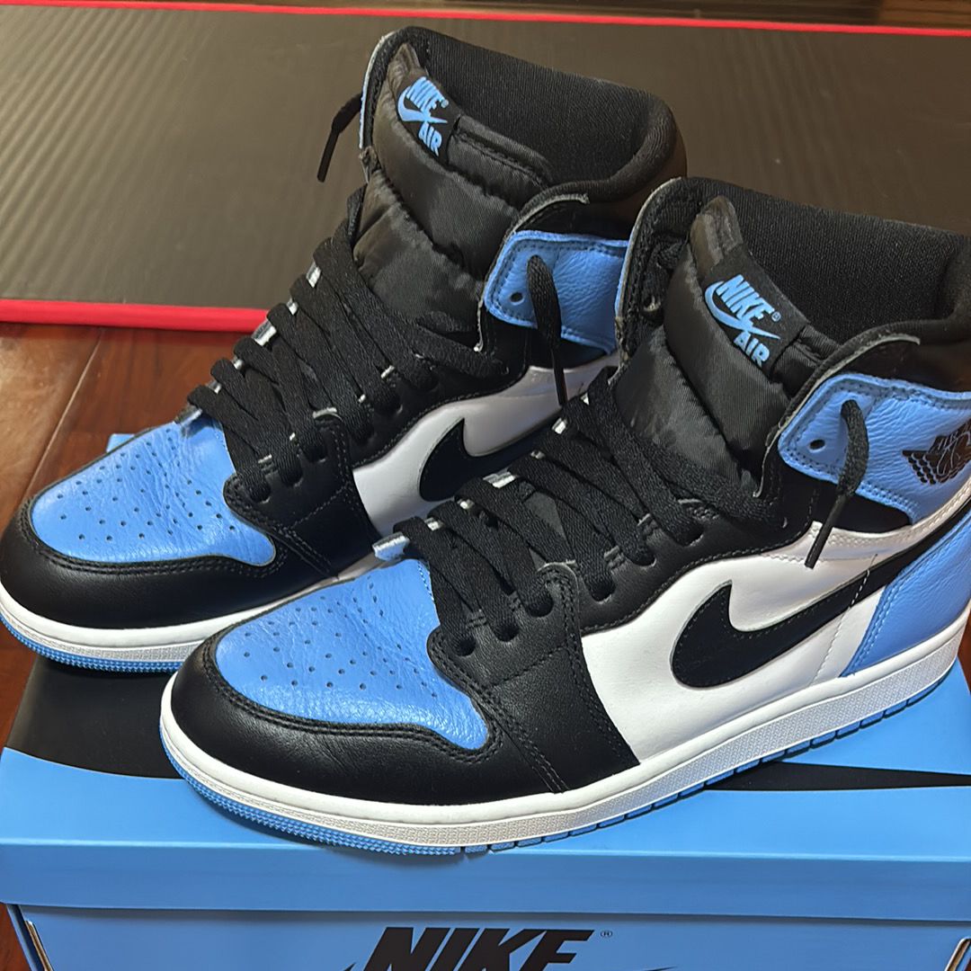 Nike Air Jordan 1 Retro High OG "University Blue/UNC Toe"