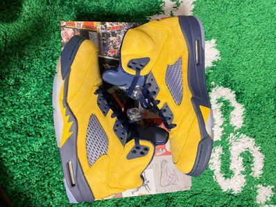 NIKE AIR JORDAN 5 "MICHIGAN"