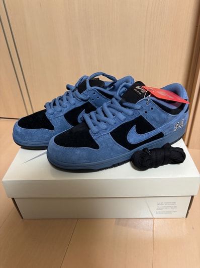 Supreme × Nike SB Dunk Low "Ocean Fog" (North America Exclusive) (25FW Week2)