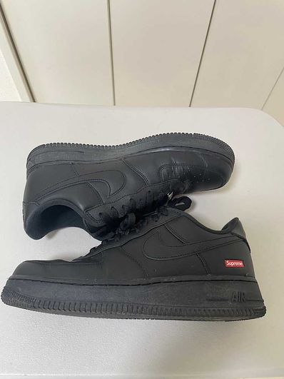 Supreme × Nike Air Force 1 Low "Black"