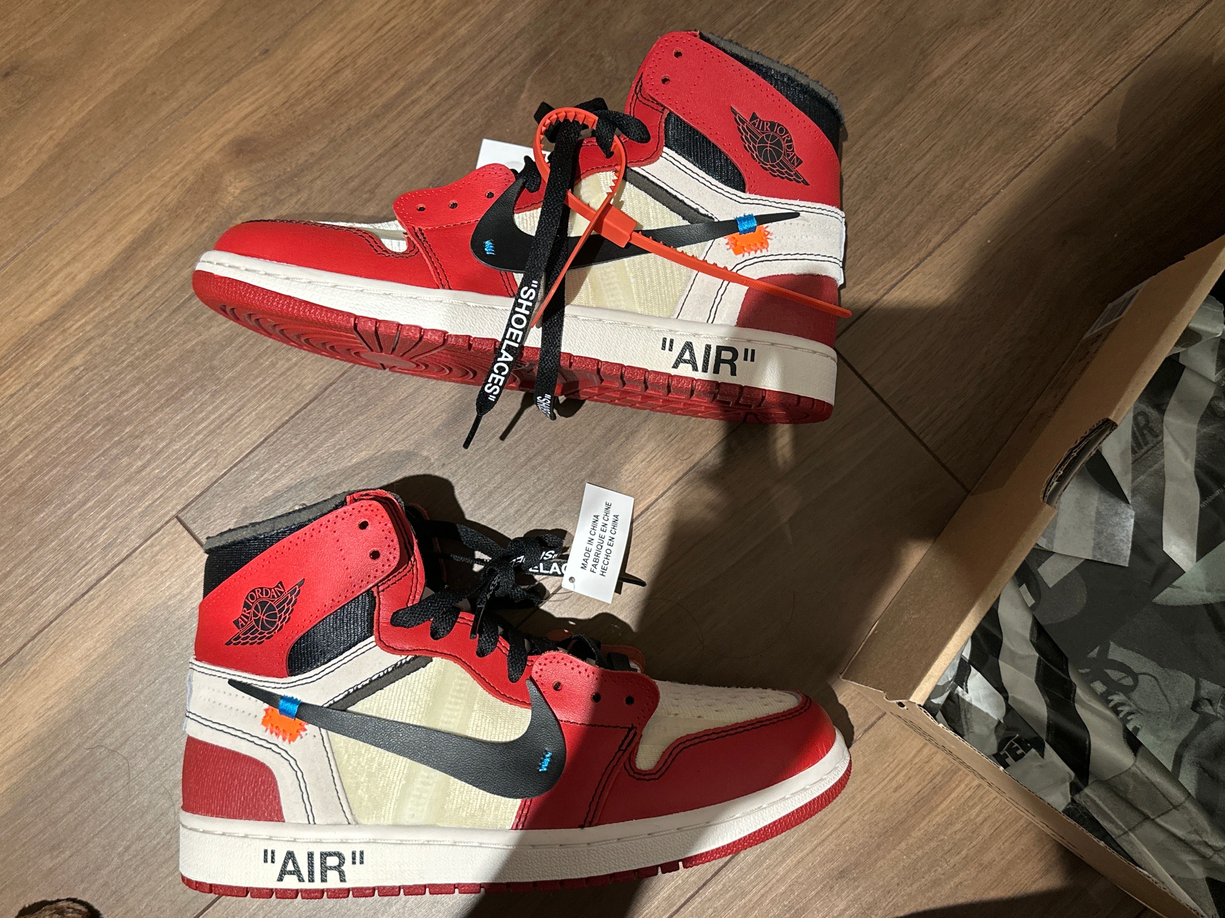 Off-White × Nike Air Jordan 1 Retro High The Ten "Chicago"