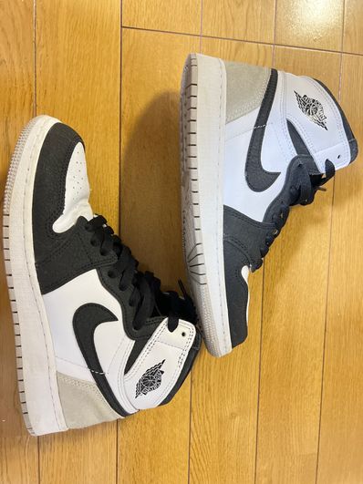 Nike GS Air Jordan 1 High OG "Bleached Coral"