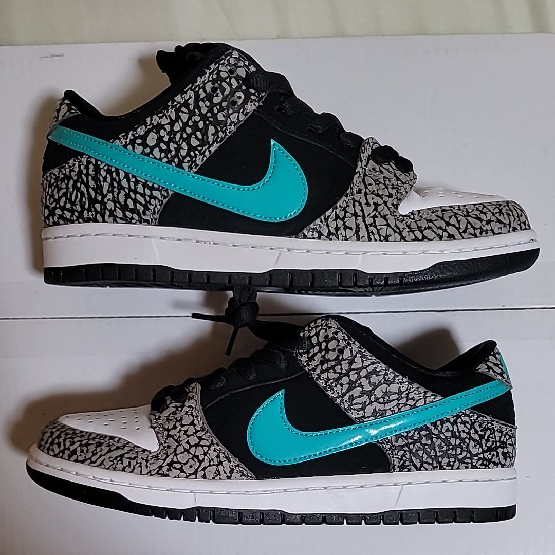 Nike SB Dunk Low "Elephant/Safari"