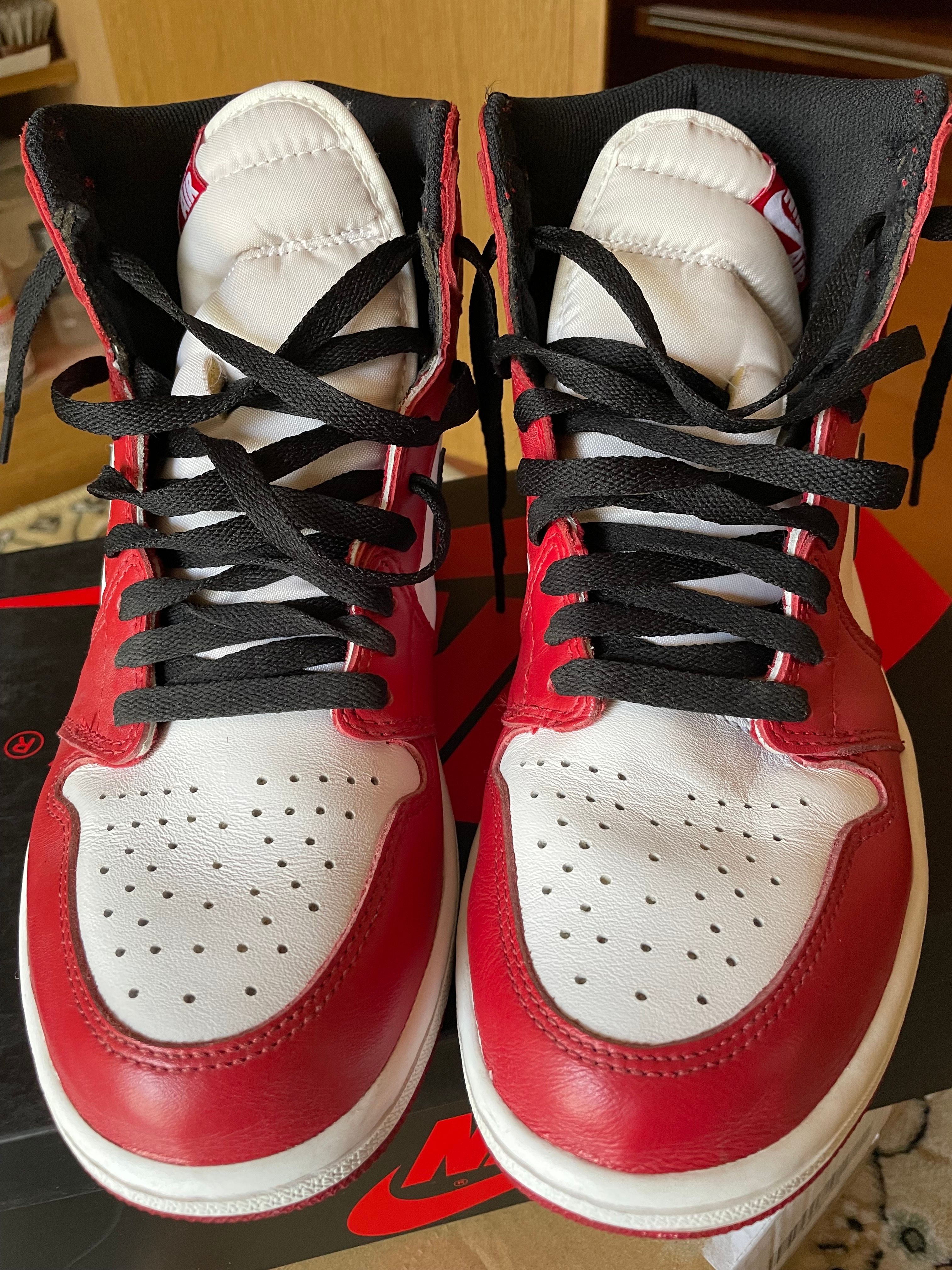 Nike Air Jordan 1 Retro High "Chicago" (2015)