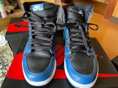 Nike Air Jordan 1 Retro High OG "Dark Marina Blue"