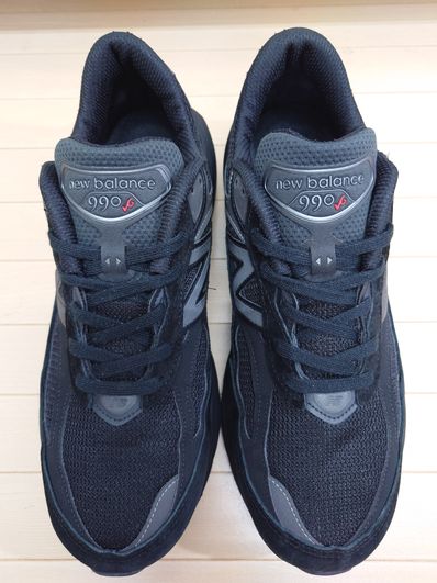 New Balance 990V6 "Triple Black"